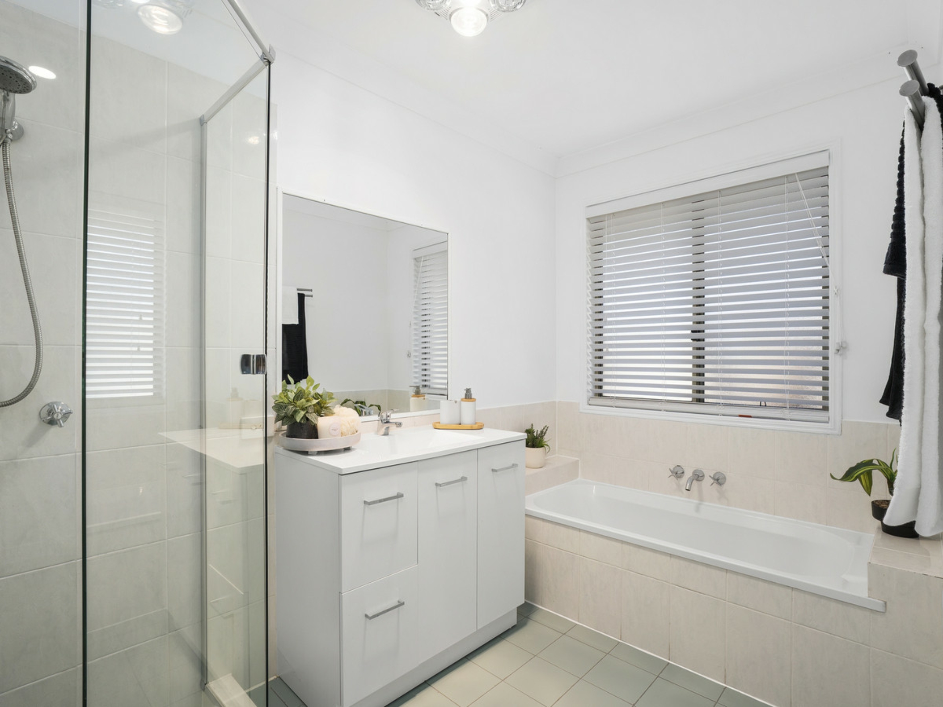 10 Phoenix Street, PACIFIC PINES