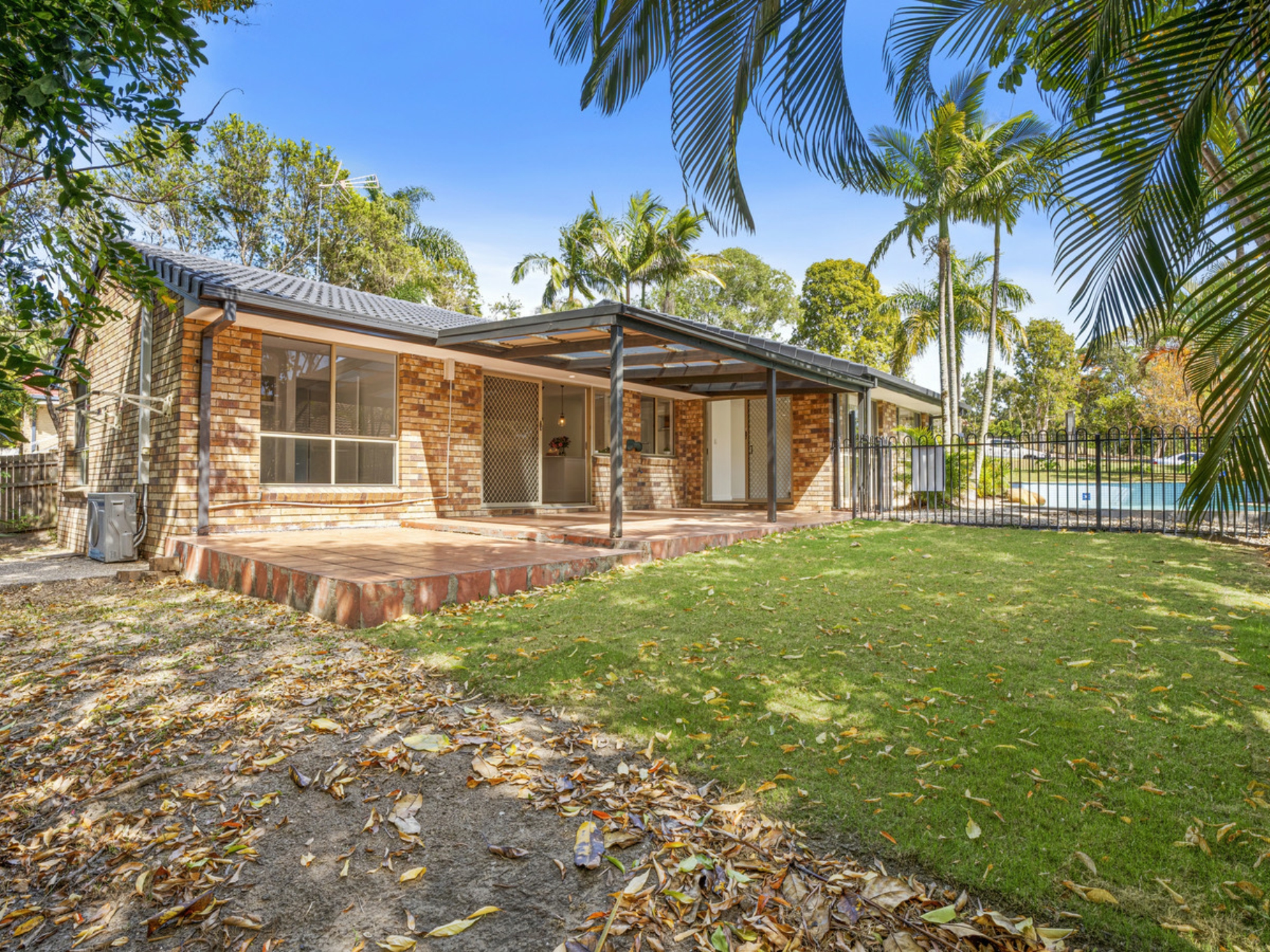 10 Phoenix Street, PACIFIC PINES