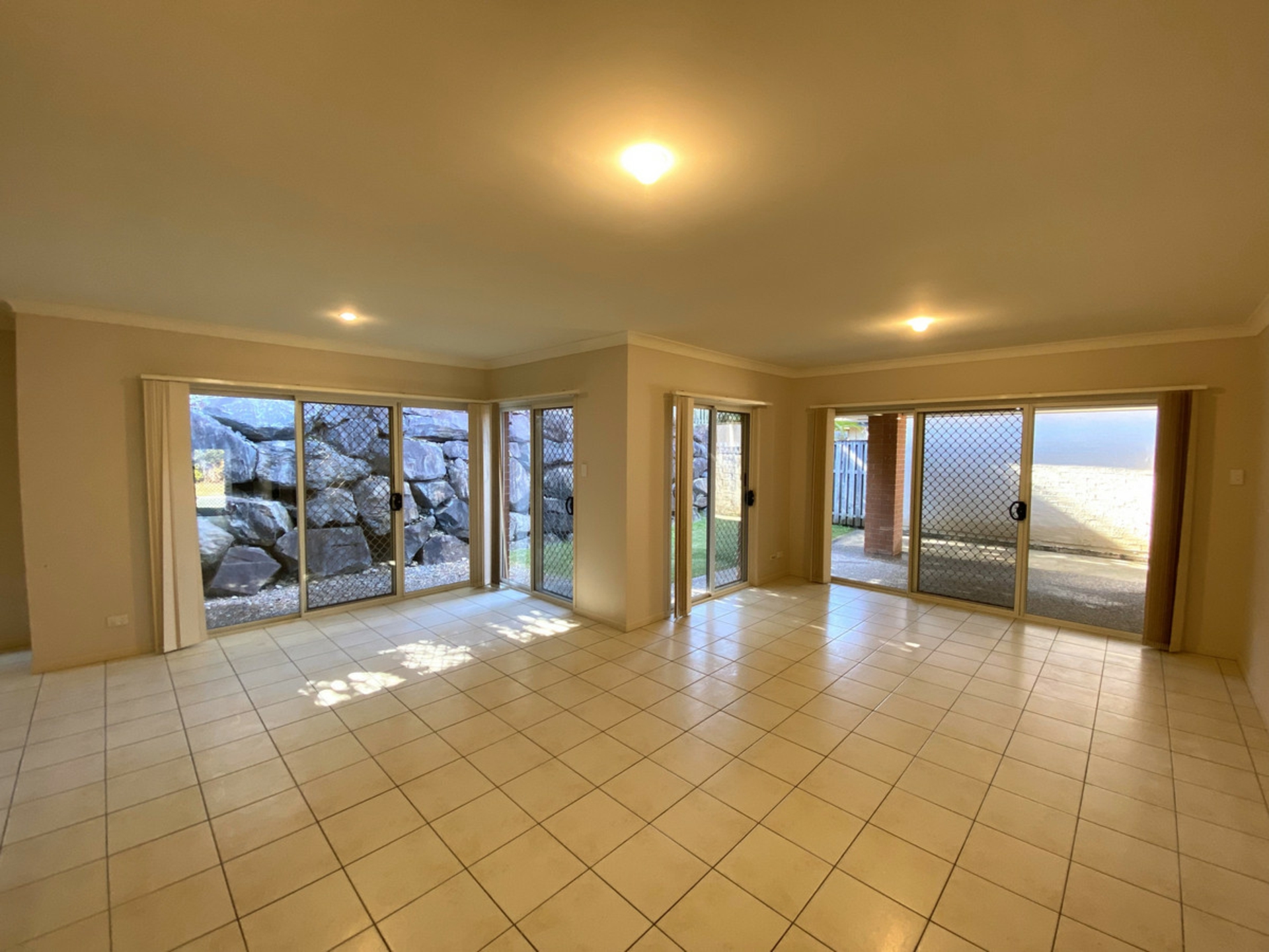 14 Sheffield Circuit, PACIFIC PINES