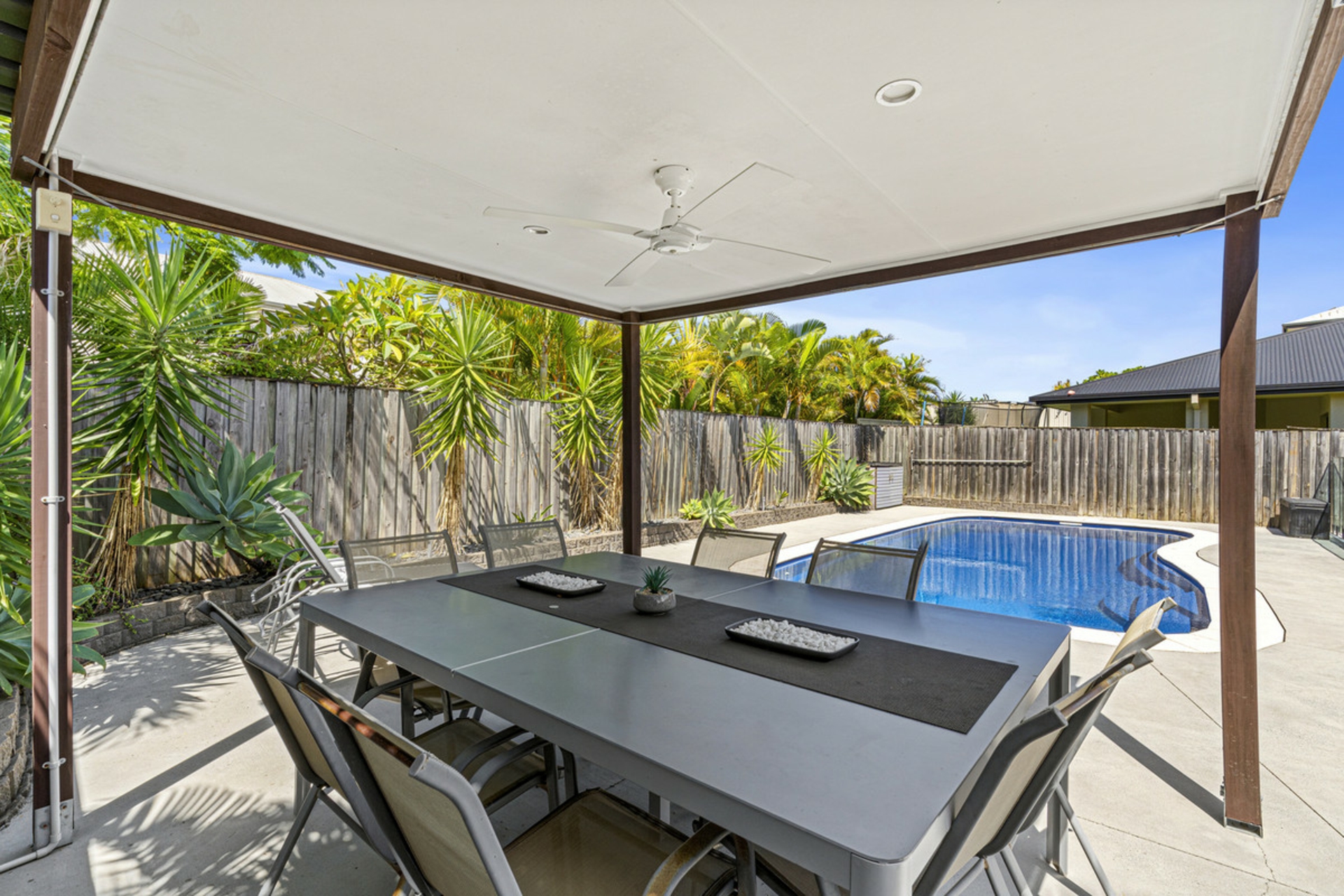 5 Irvine Street, PACIFIC PINES