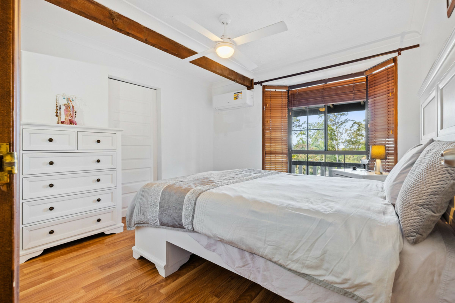 18 Robe Court, HELENSVALE