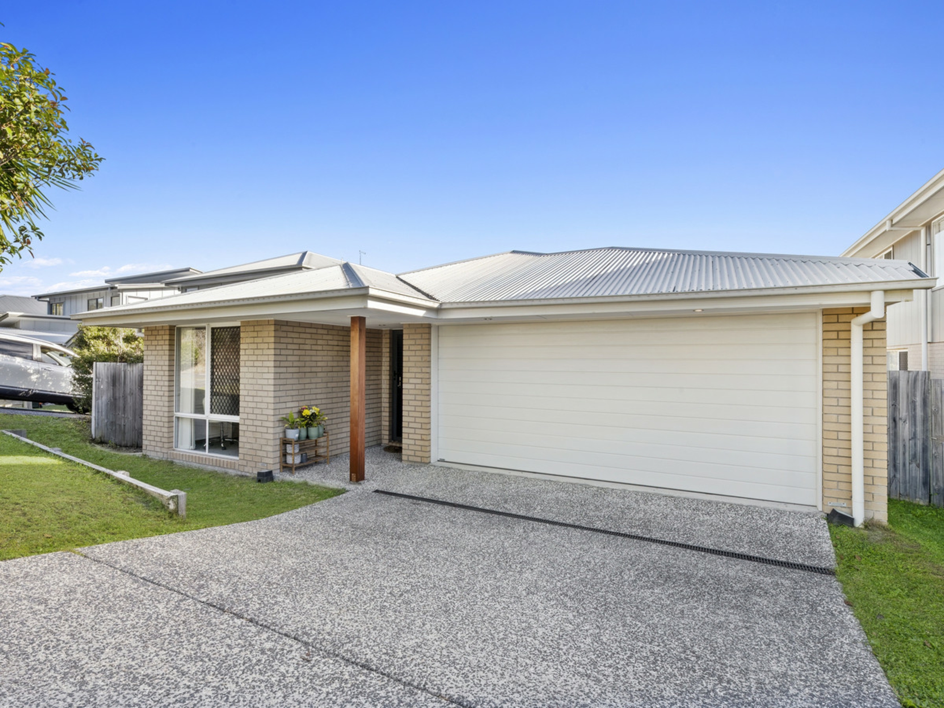 67 Macintyre Parade, Pacific Pines