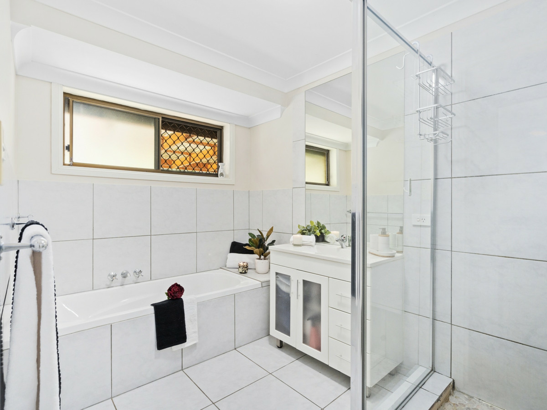 1/16 Dewberry Way, GAVEN