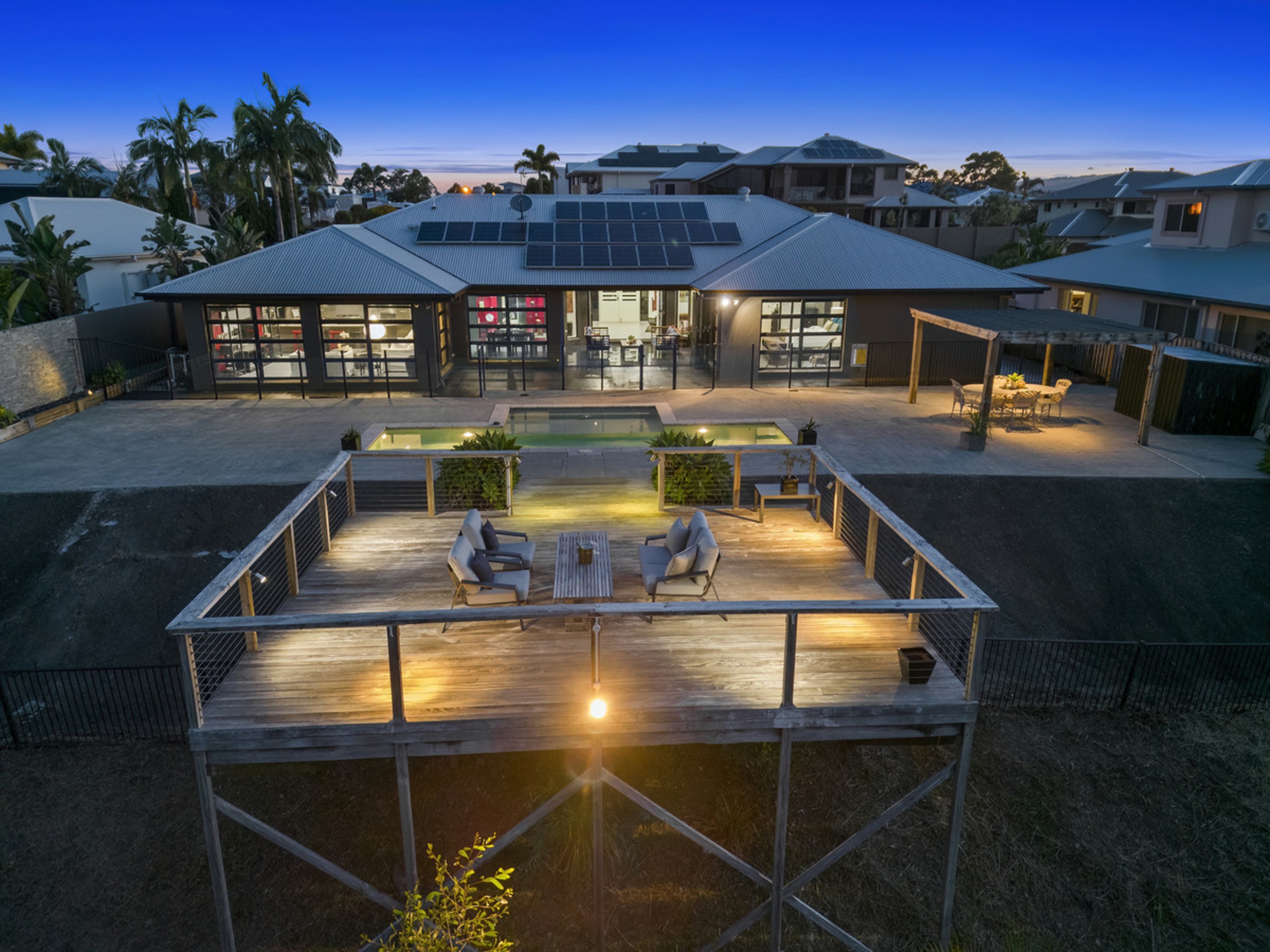 6 Zenith Crescent, PACIFIC PINES