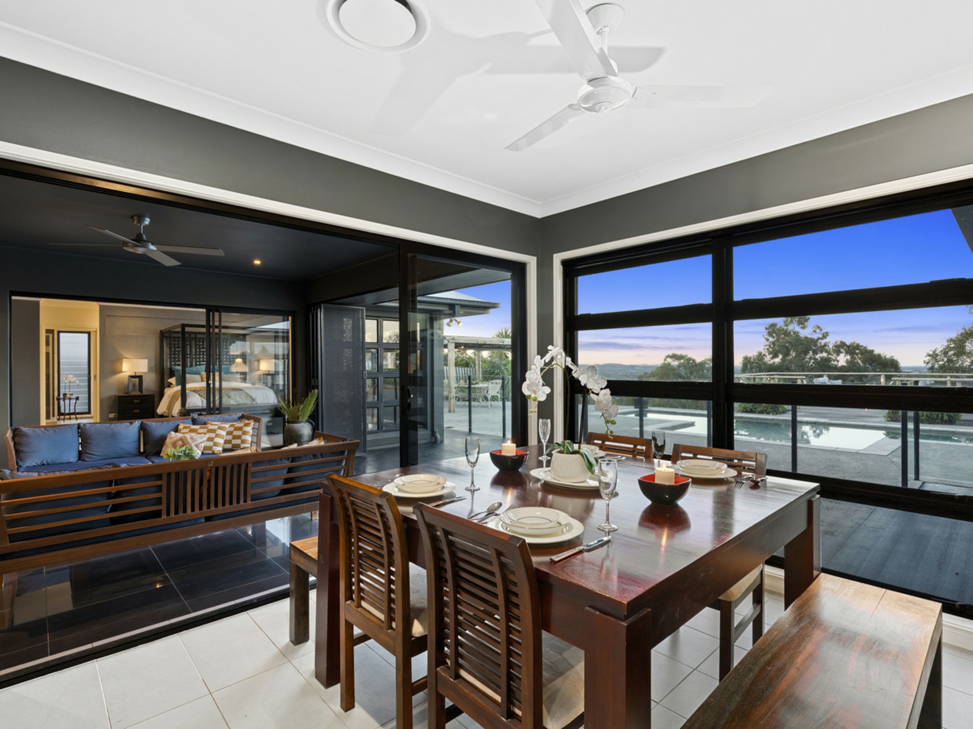 6 Zenith Crescent, PACIFIC PINES