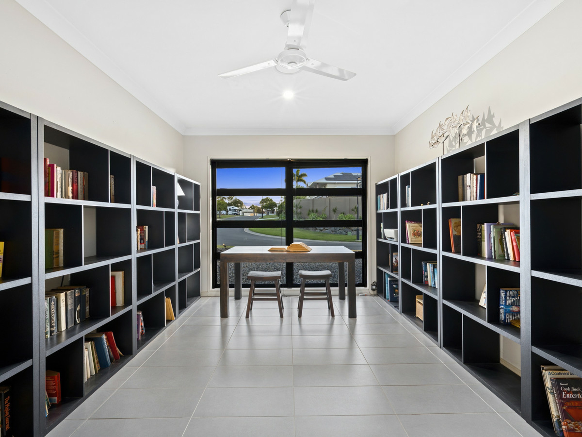 6 Zenith Crescent, PACIFIC PINES