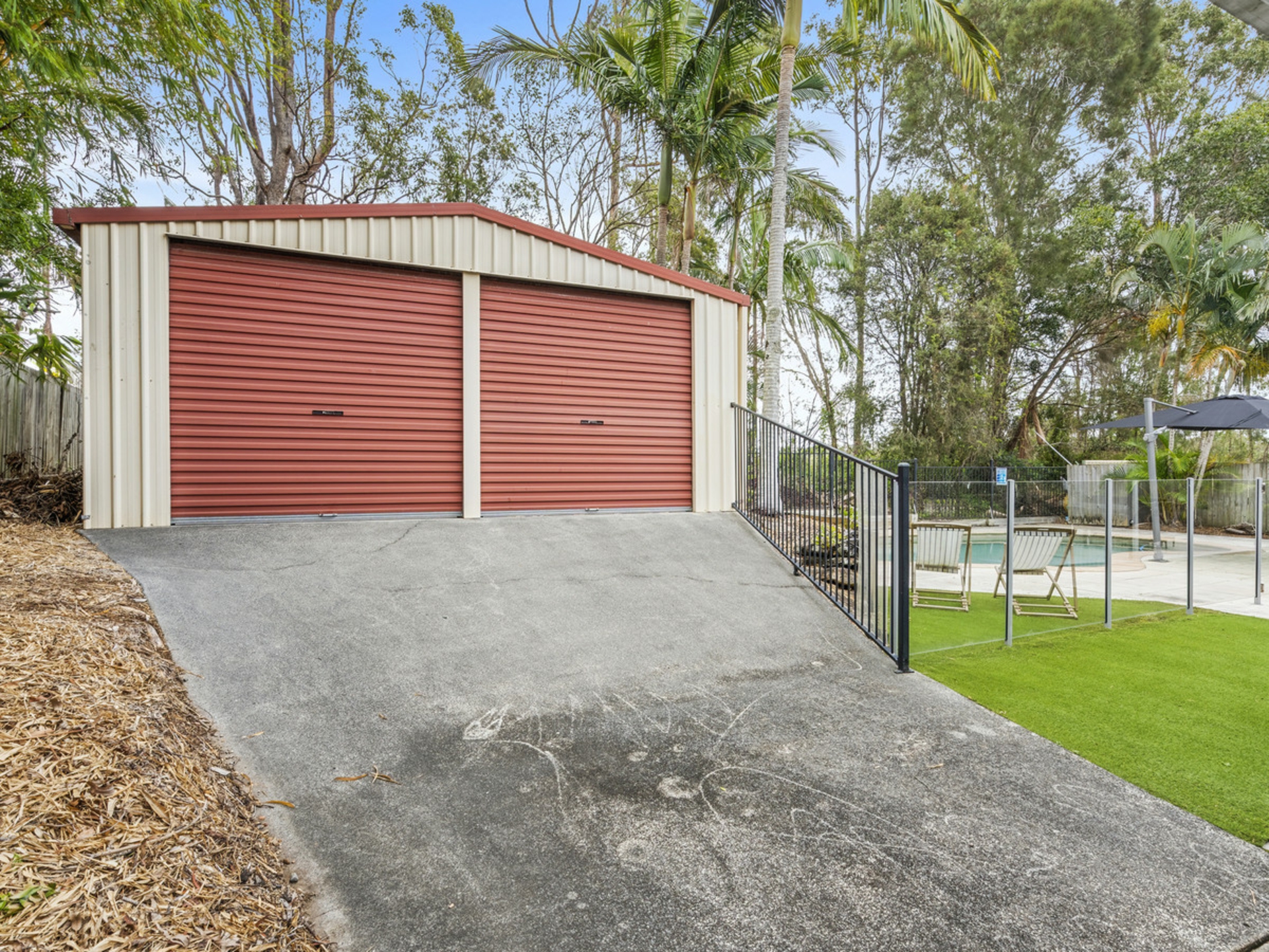 19 Gippsland Drive, HELENSVALE