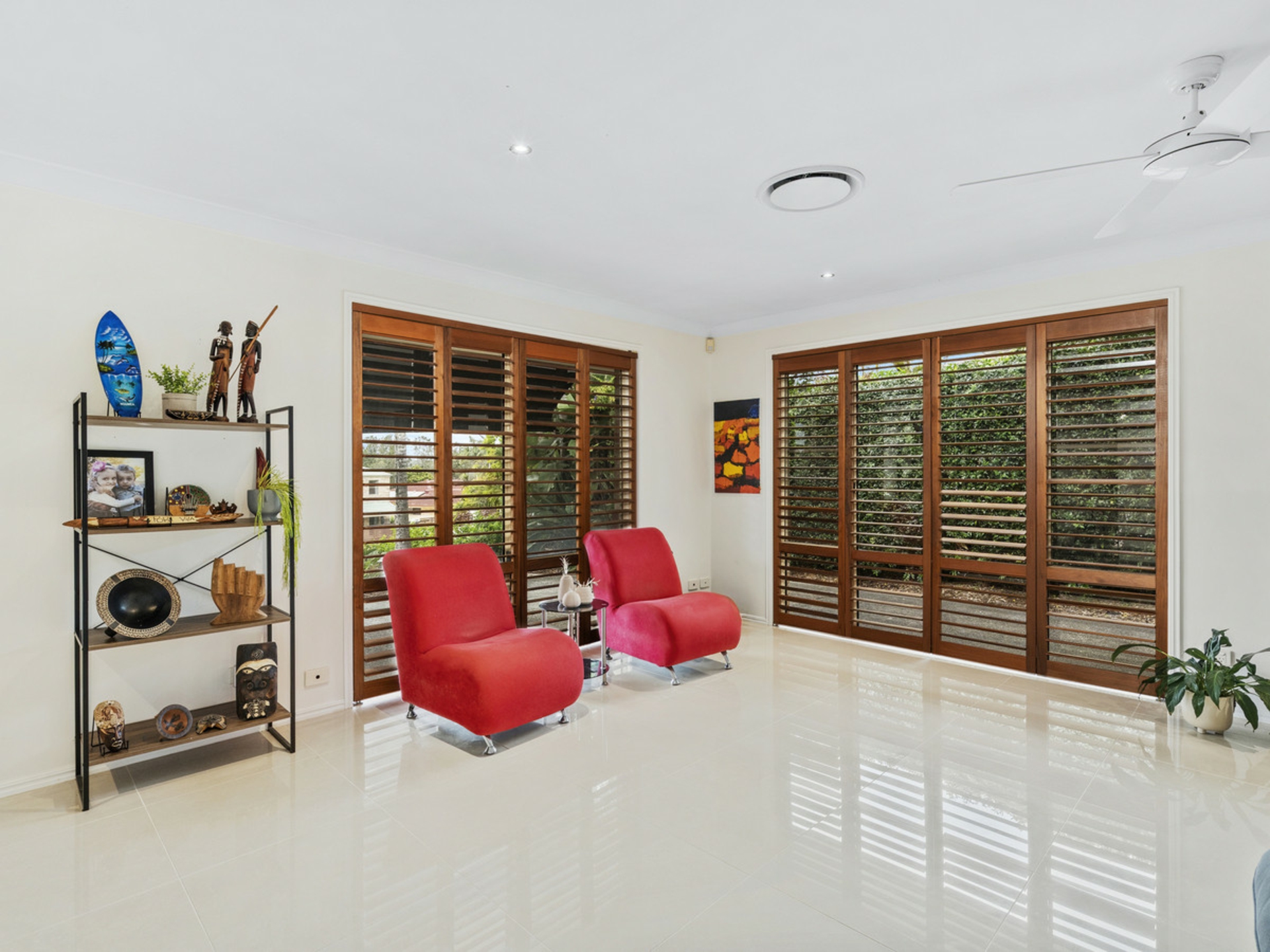 19 Gippsland Drive, HELENSVALE