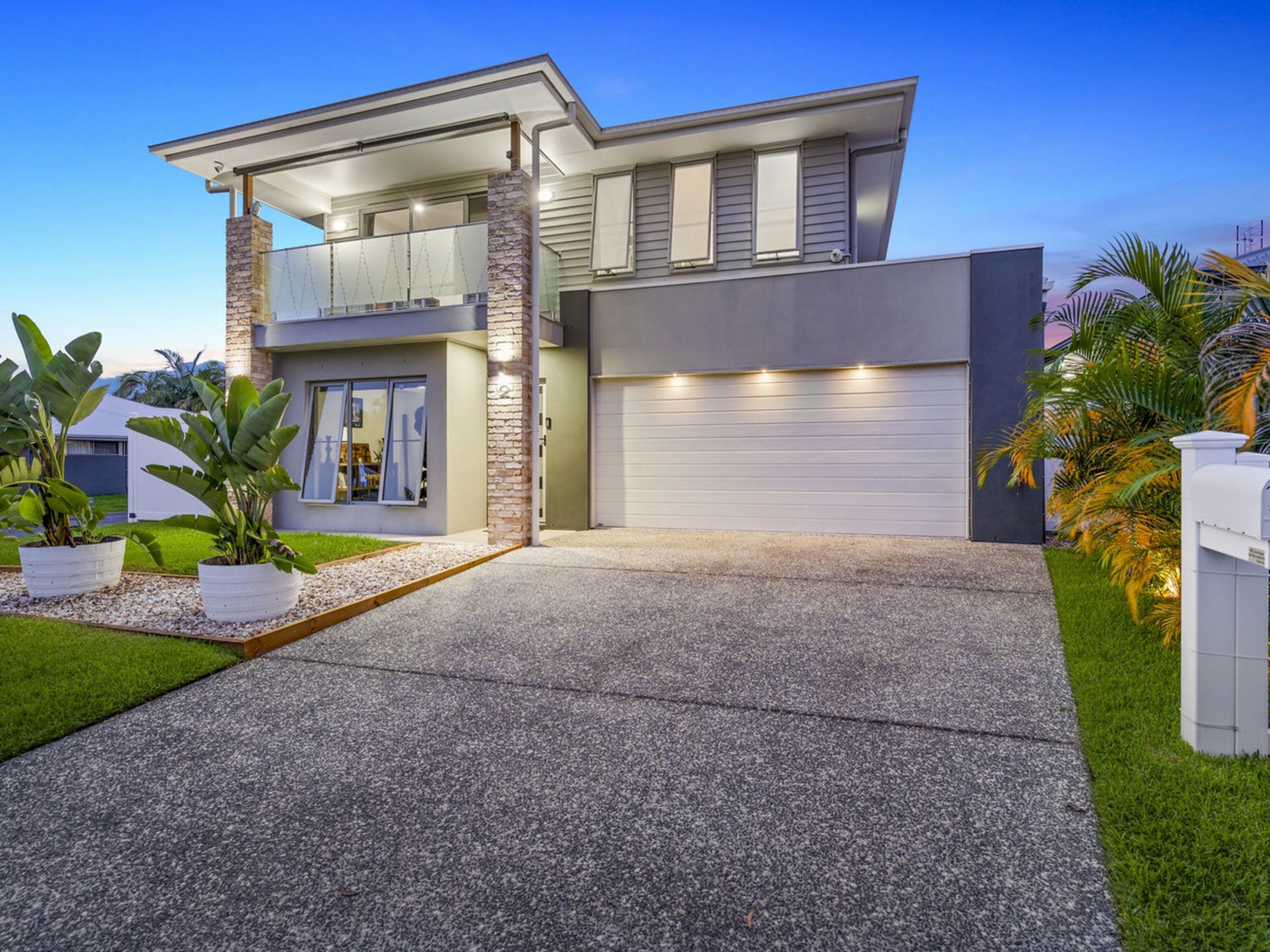 2 Oxenford Place, OXENFORD