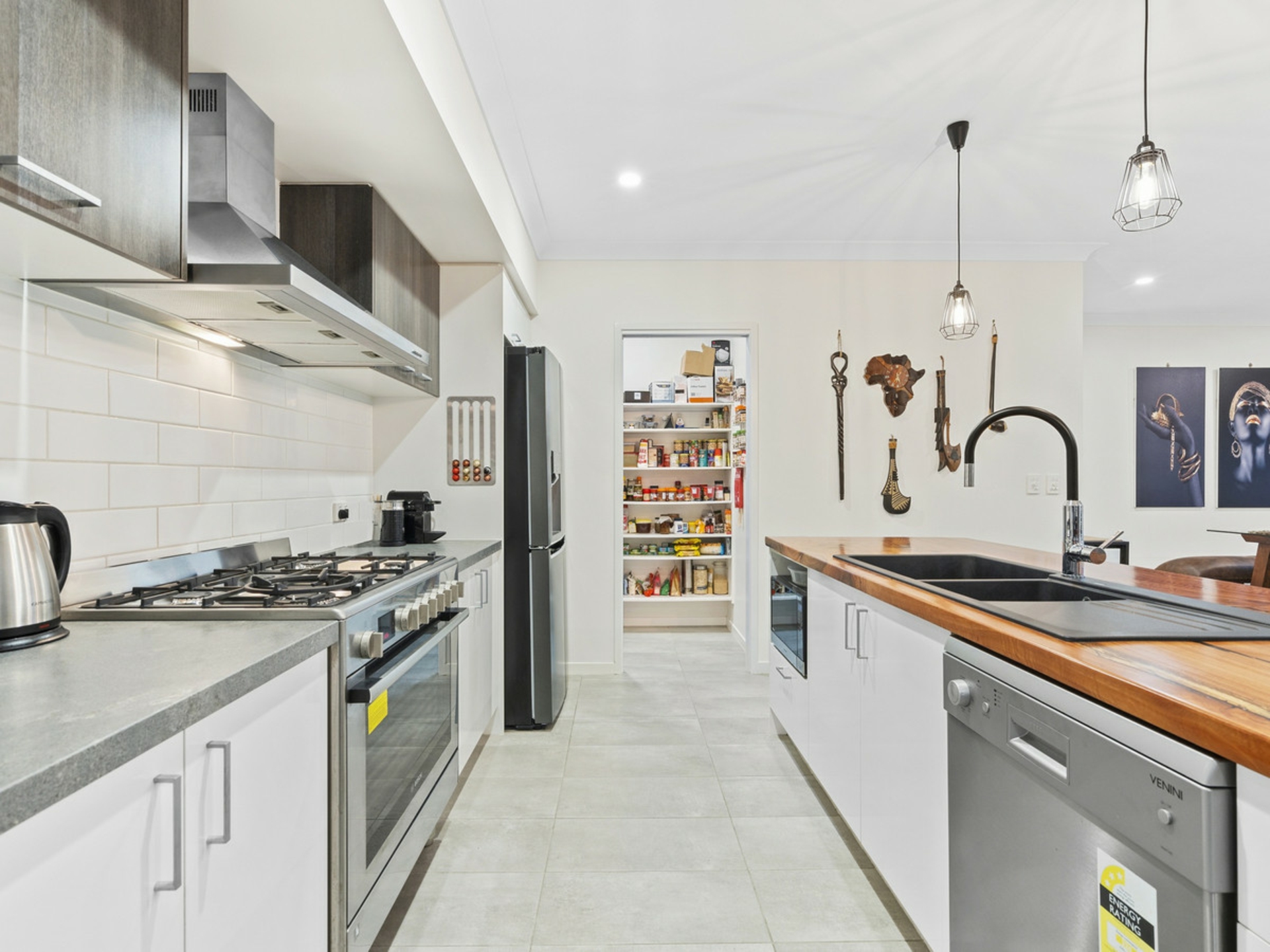 2 Oxenford Place, OXENFORD