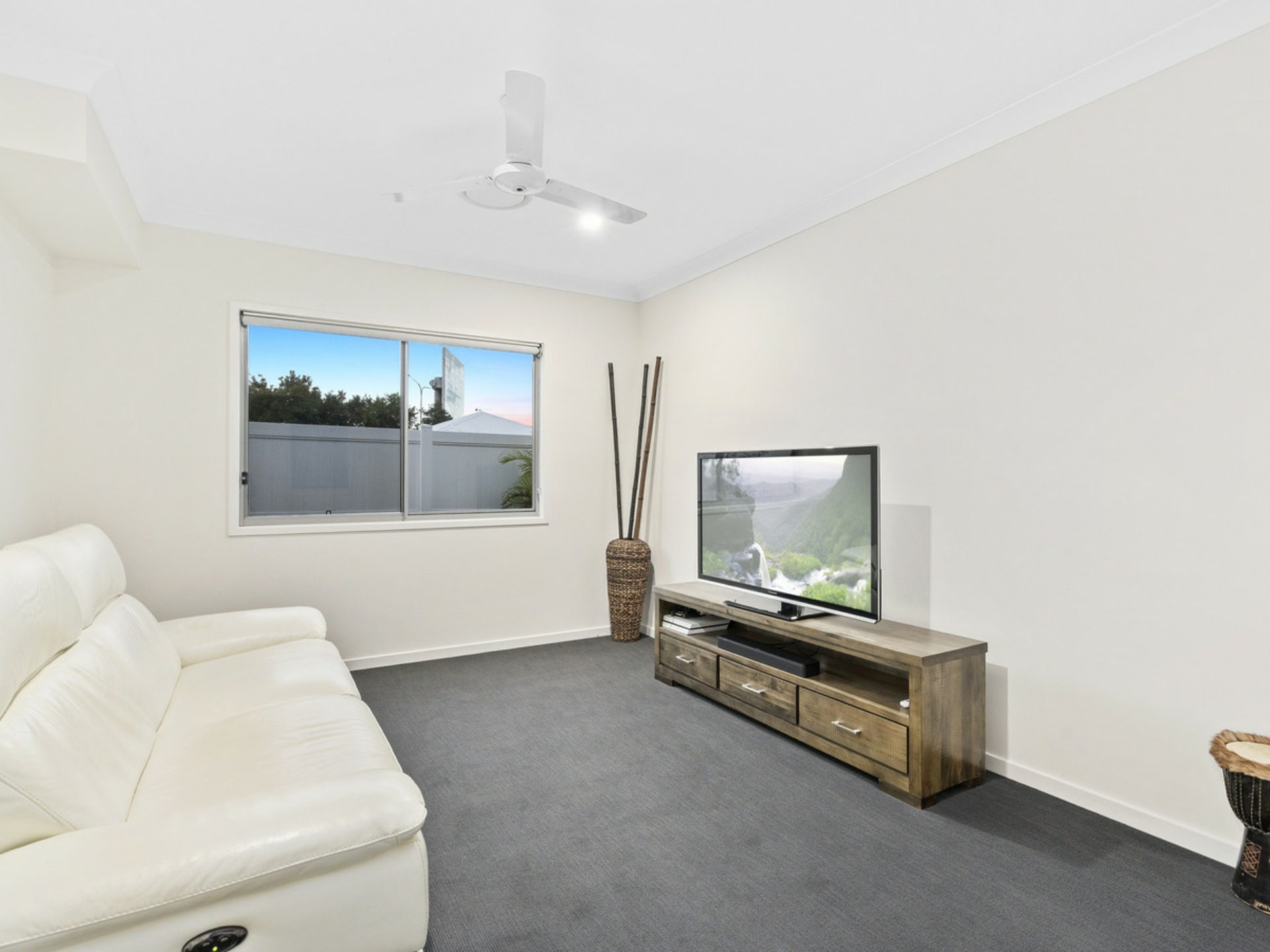 2 Oxenford Place, OXENFORD
