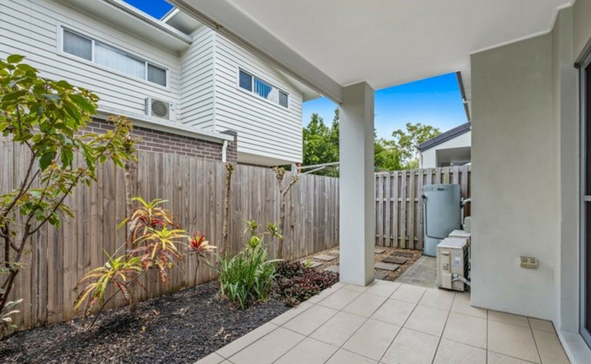 24/26 Careel Close, HELENSVALE