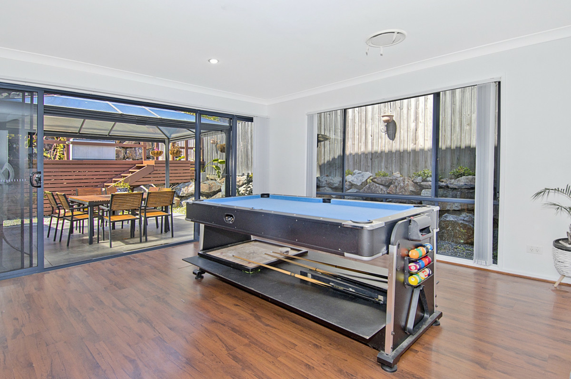 17 Sangster Crescent, Pacific Pines
