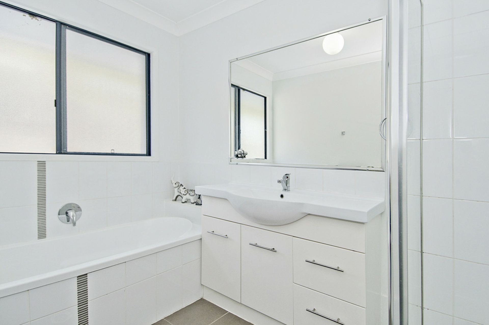 17 Sangster Crescent, Pacific Pines