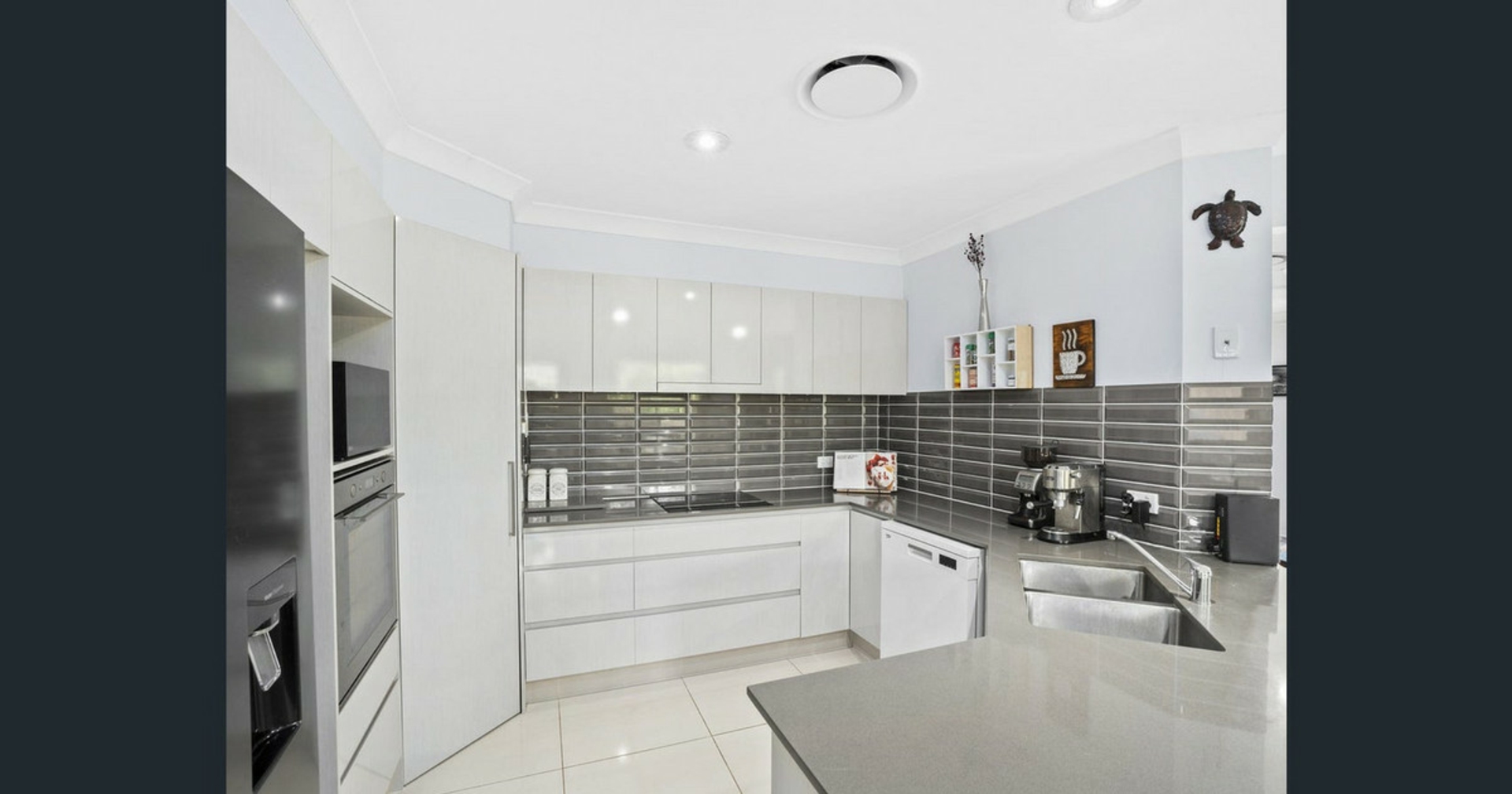 33 Murchison Street, Pacific Pines