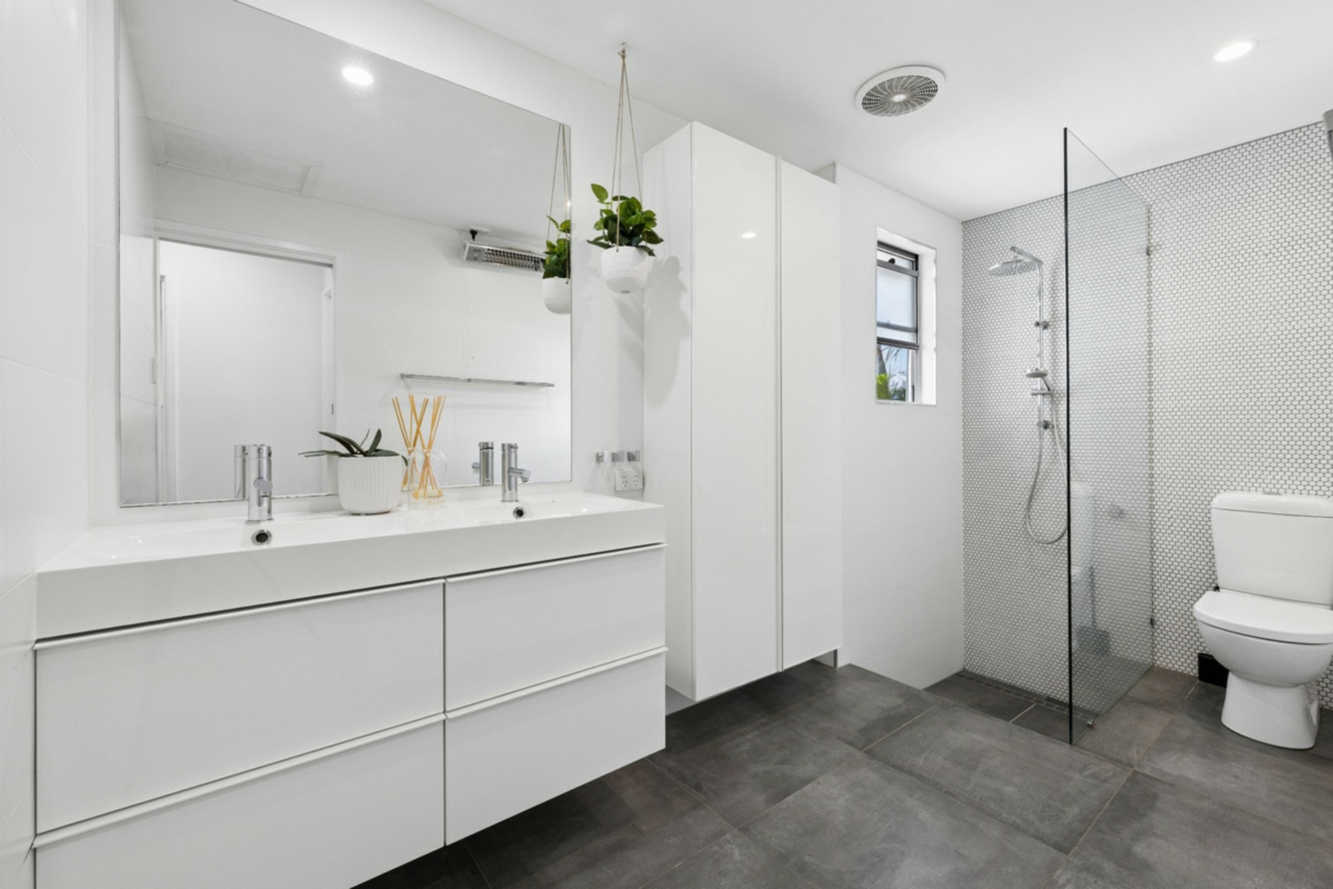 27 Lergessner Street — photo 11 of 28