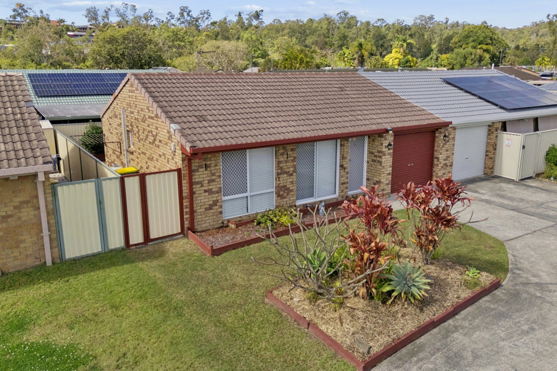5/96 River Oak Drive — photo from LJ Hooker Pacific Pines | Helensvale