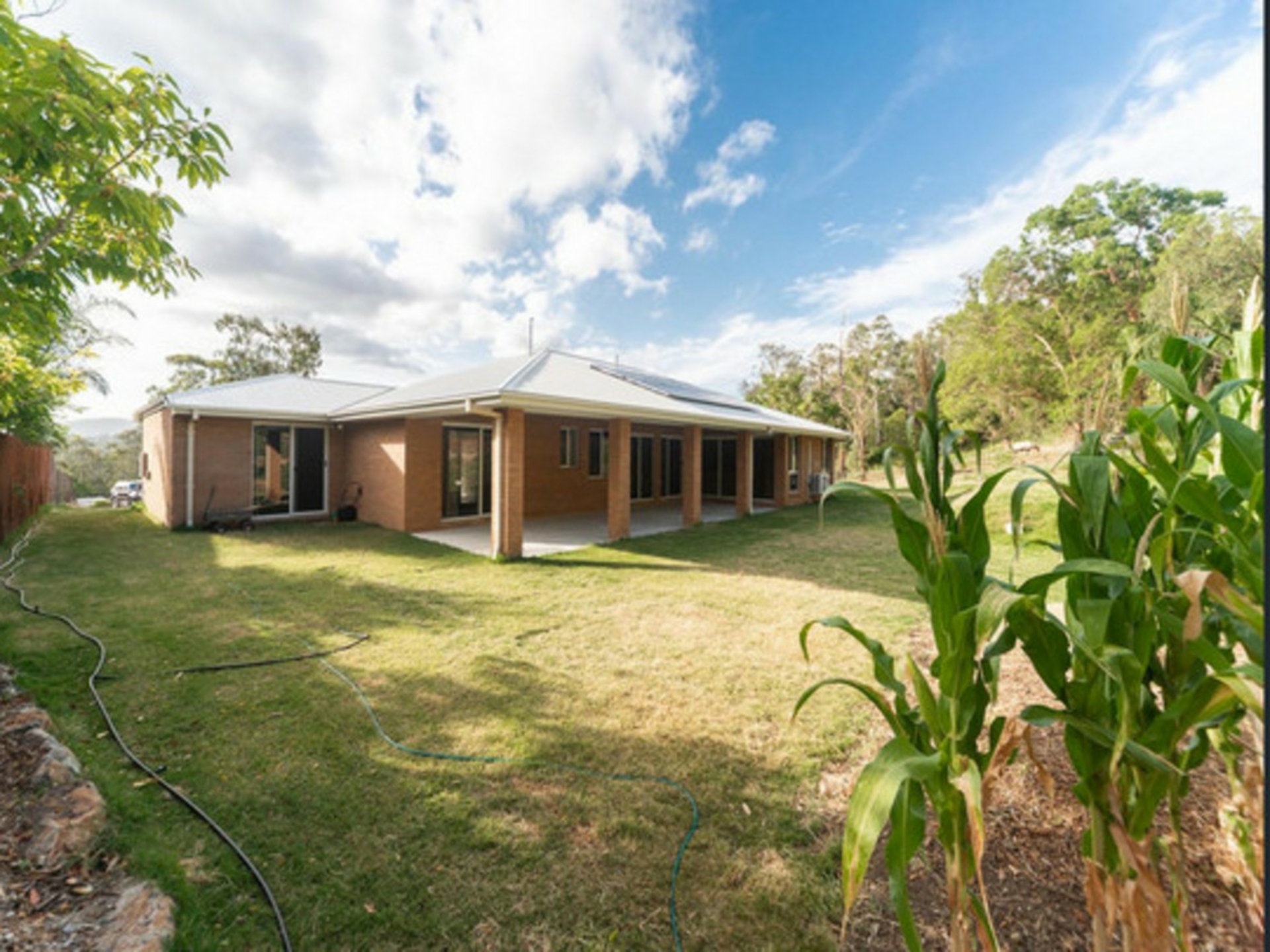 14b Shepparton Road — photo 2 of 17