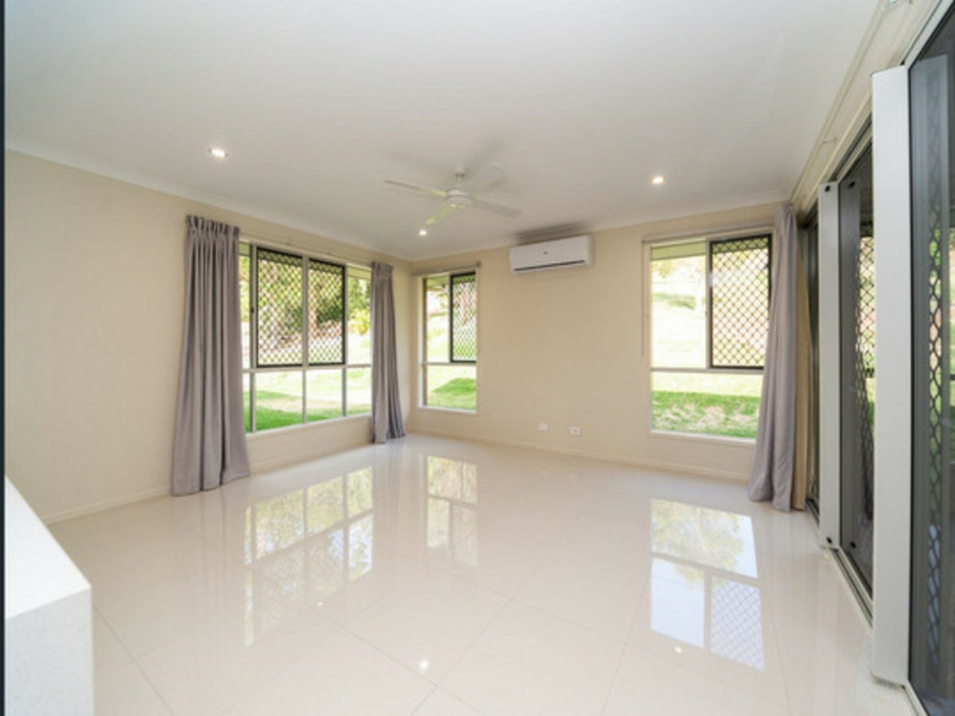 14b Shepparton Road — photo 5 of 17