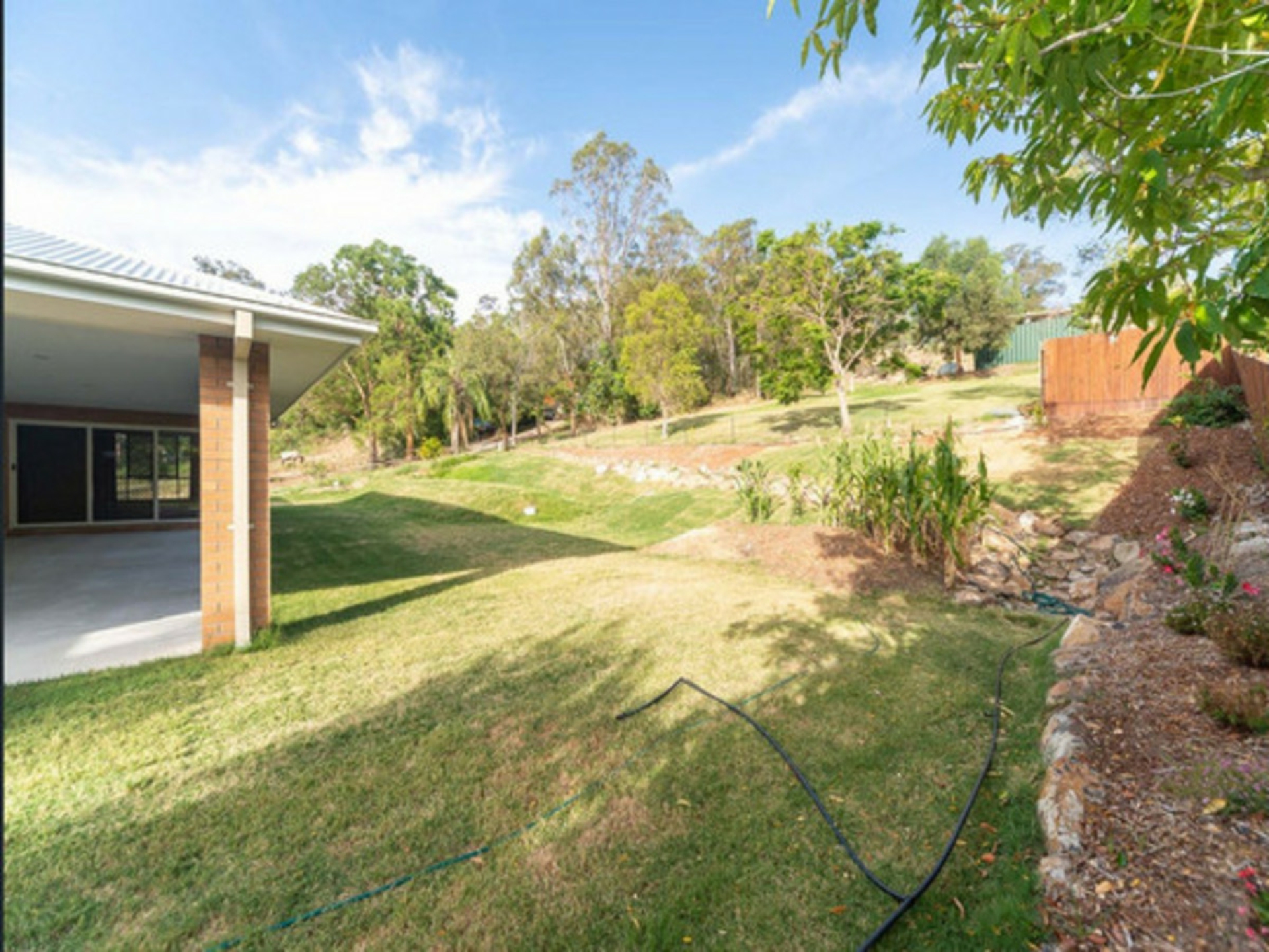 14b Shepparton Road — photo 16 of 17