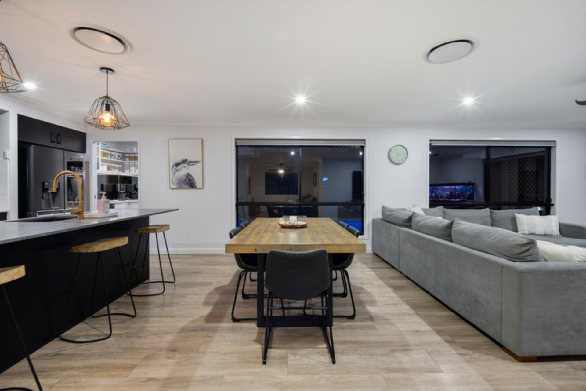 25 Alexa Rise — photo 11 of 30