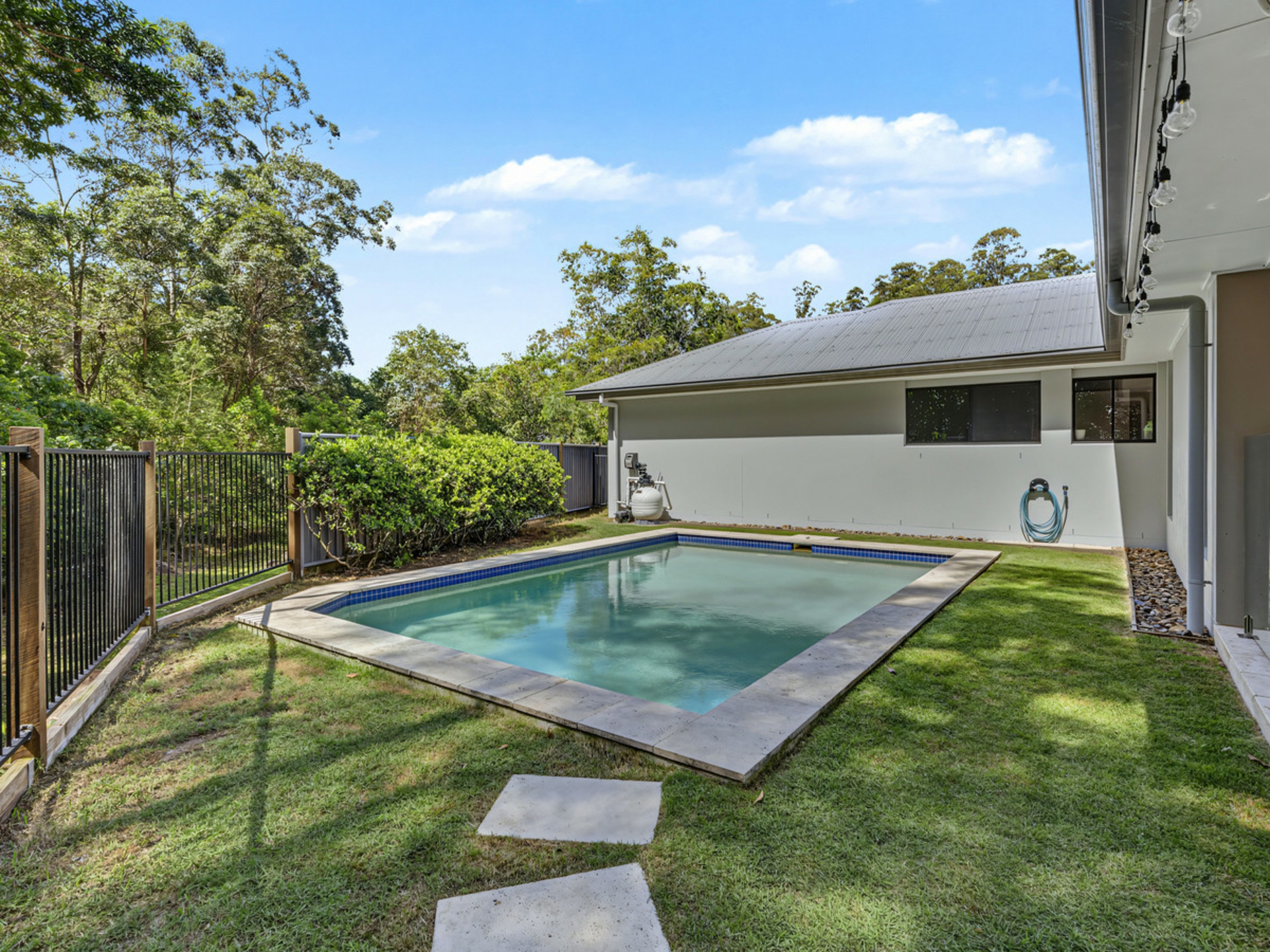 37 Roberts Drive — photo 11 of 24