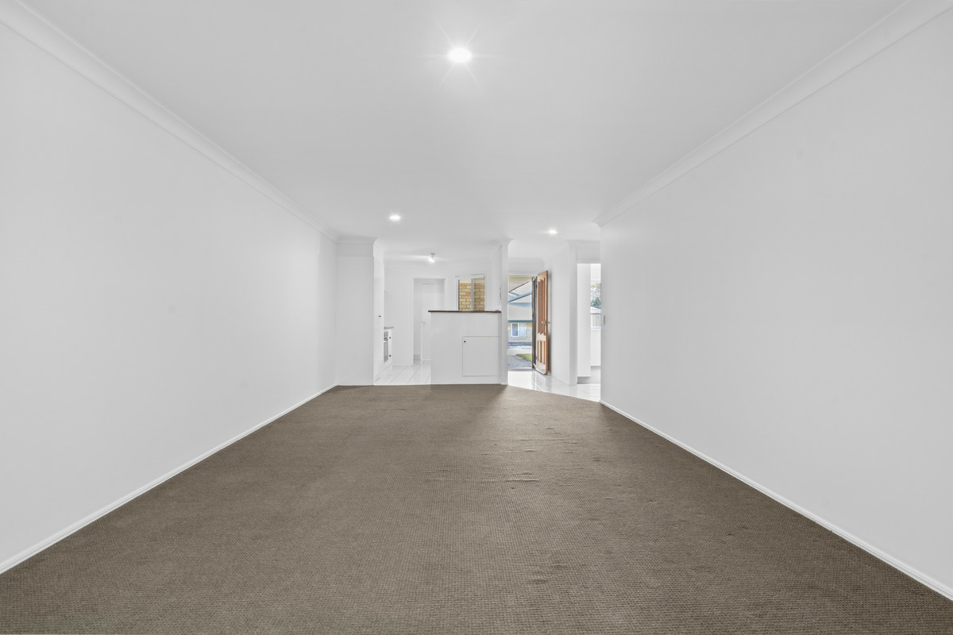 6/70 Ridgevale Drive — photo 3 of 16