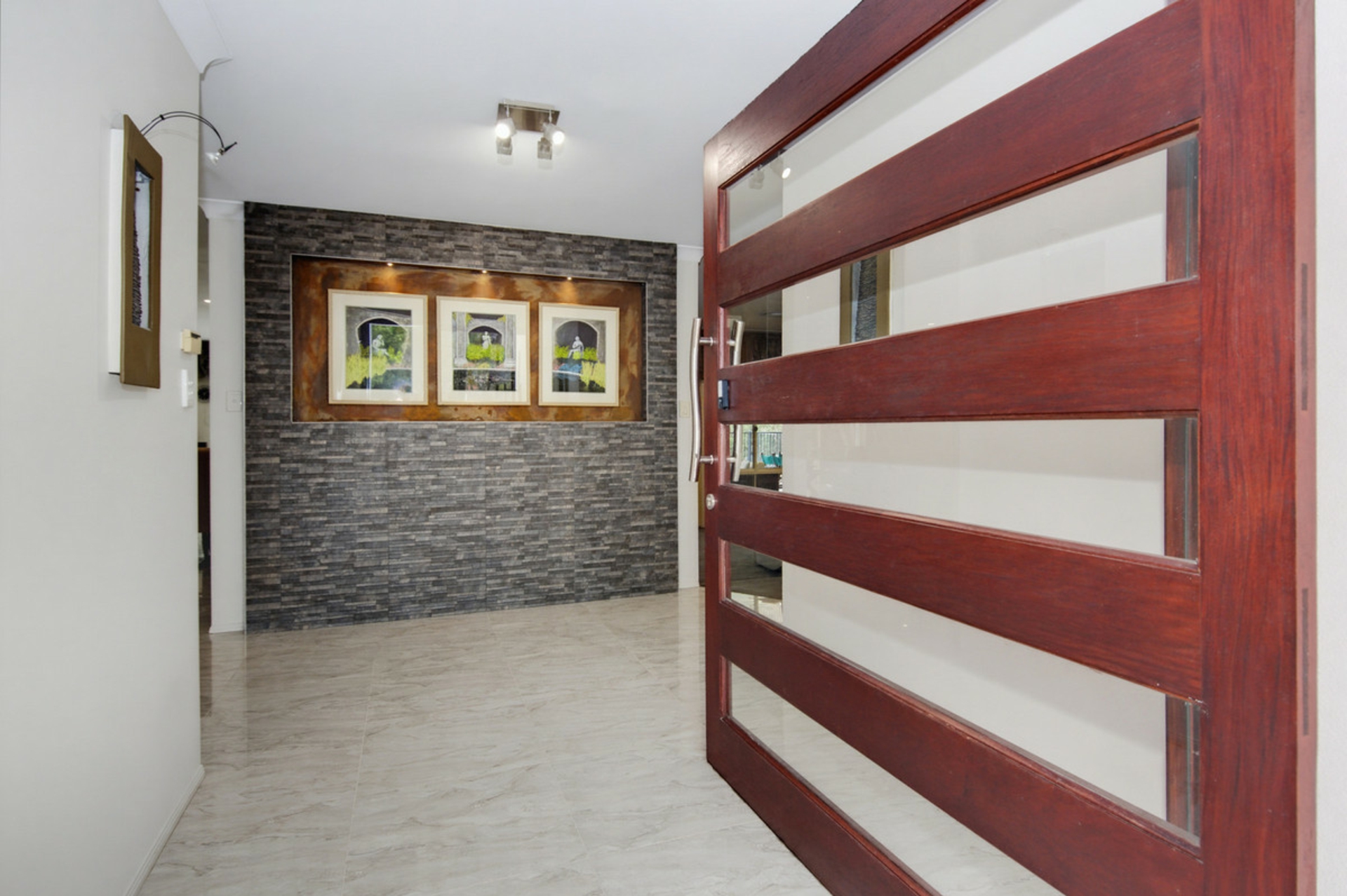 13 Gwydir Court — photo 3 of 30
