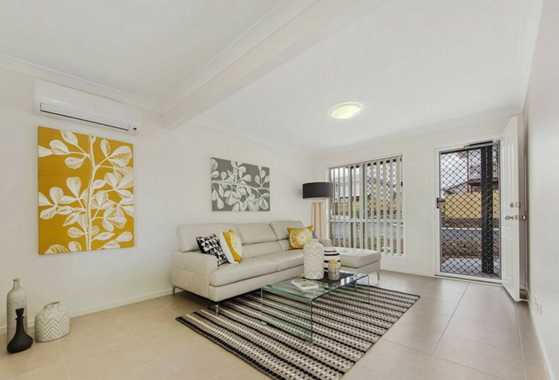 6/12 Kimberley Close — photo 3 of 11