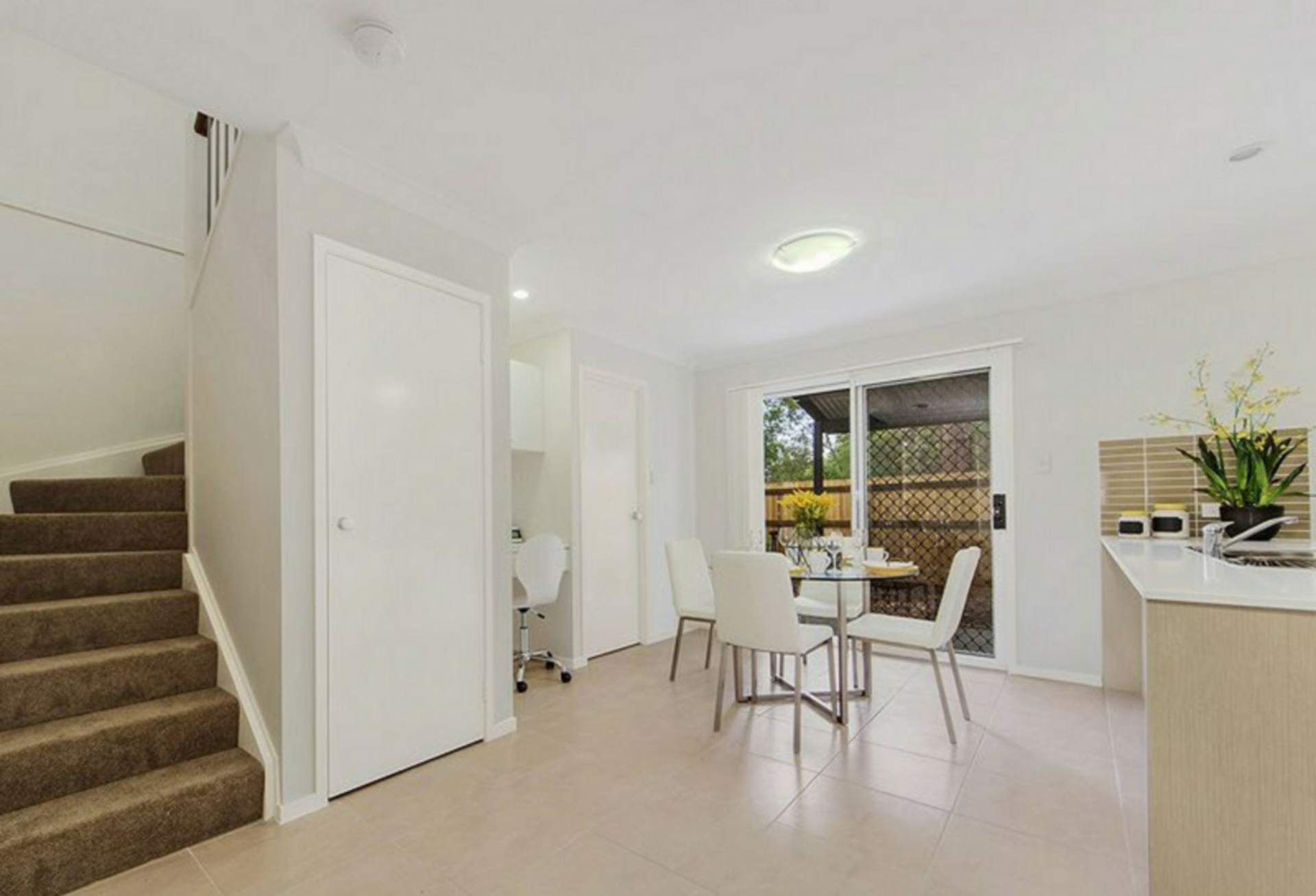 6/12 Kimberley Close — photo 5 of 11