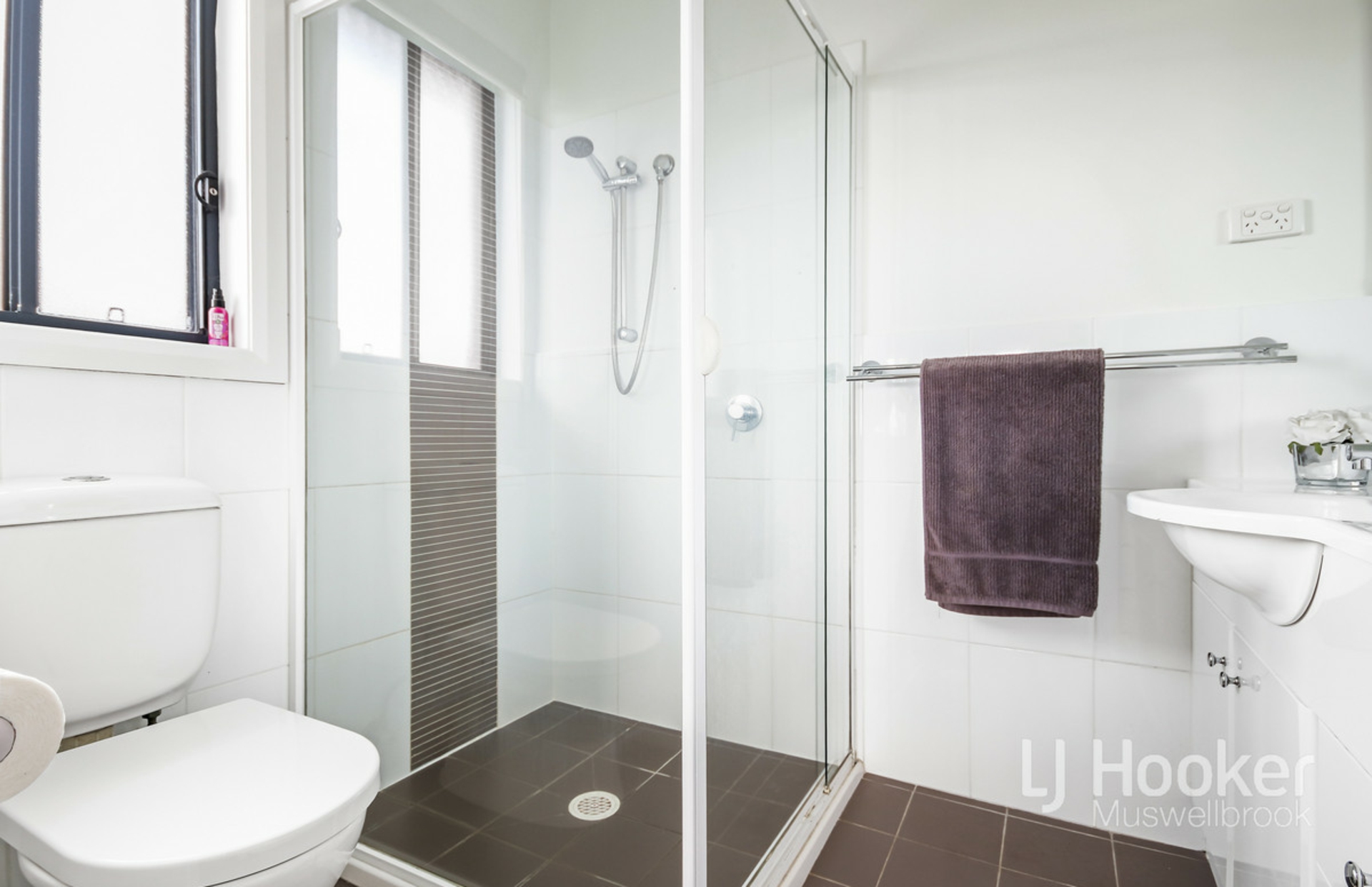 16 Redbank Drive — photo 14 of 24
