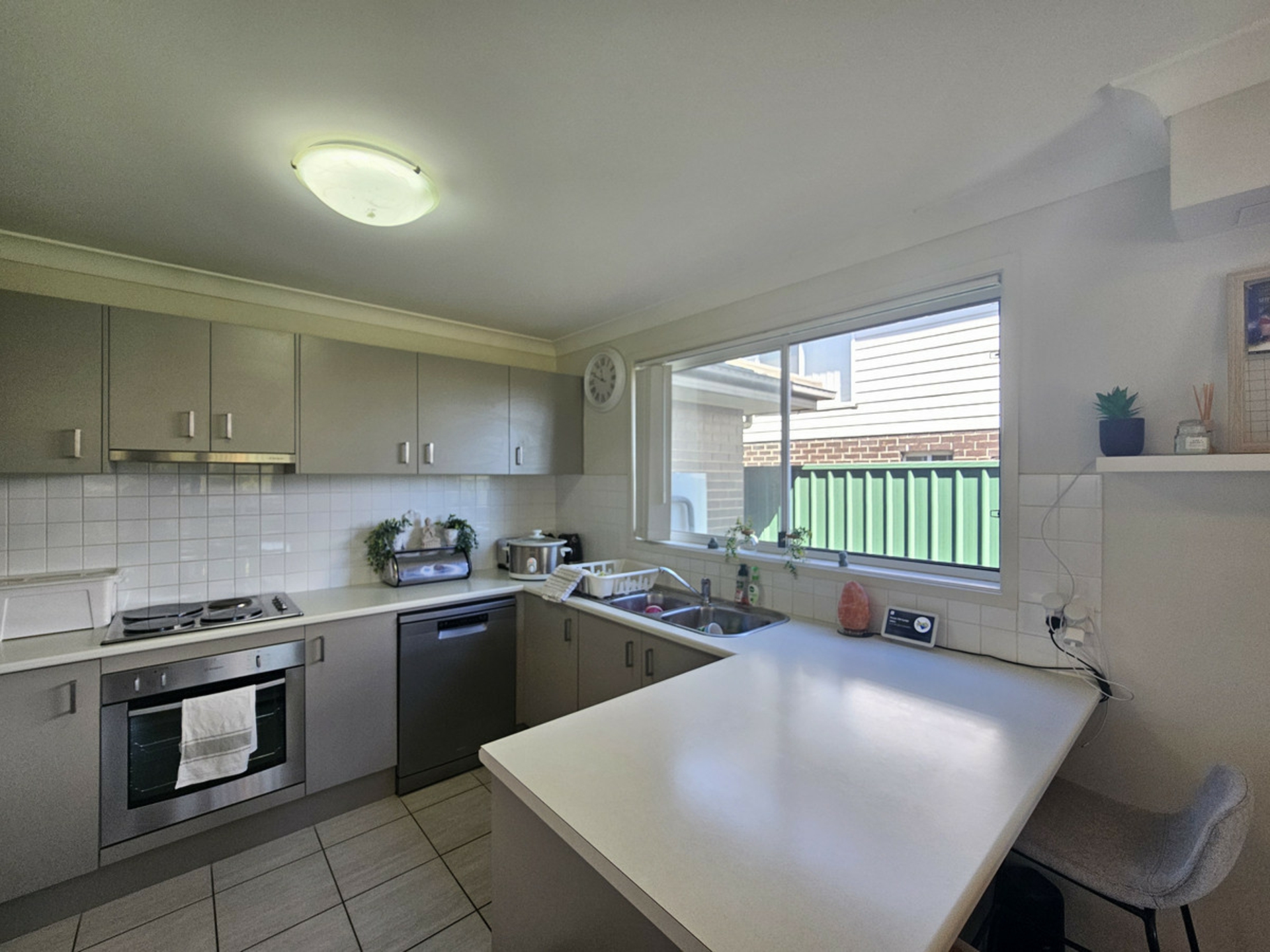 35 Hunt Place — photo 3 of 7
