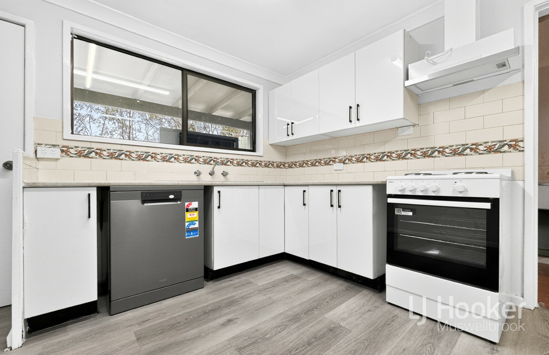 89 Pamger Drive — photo 8 of 19
