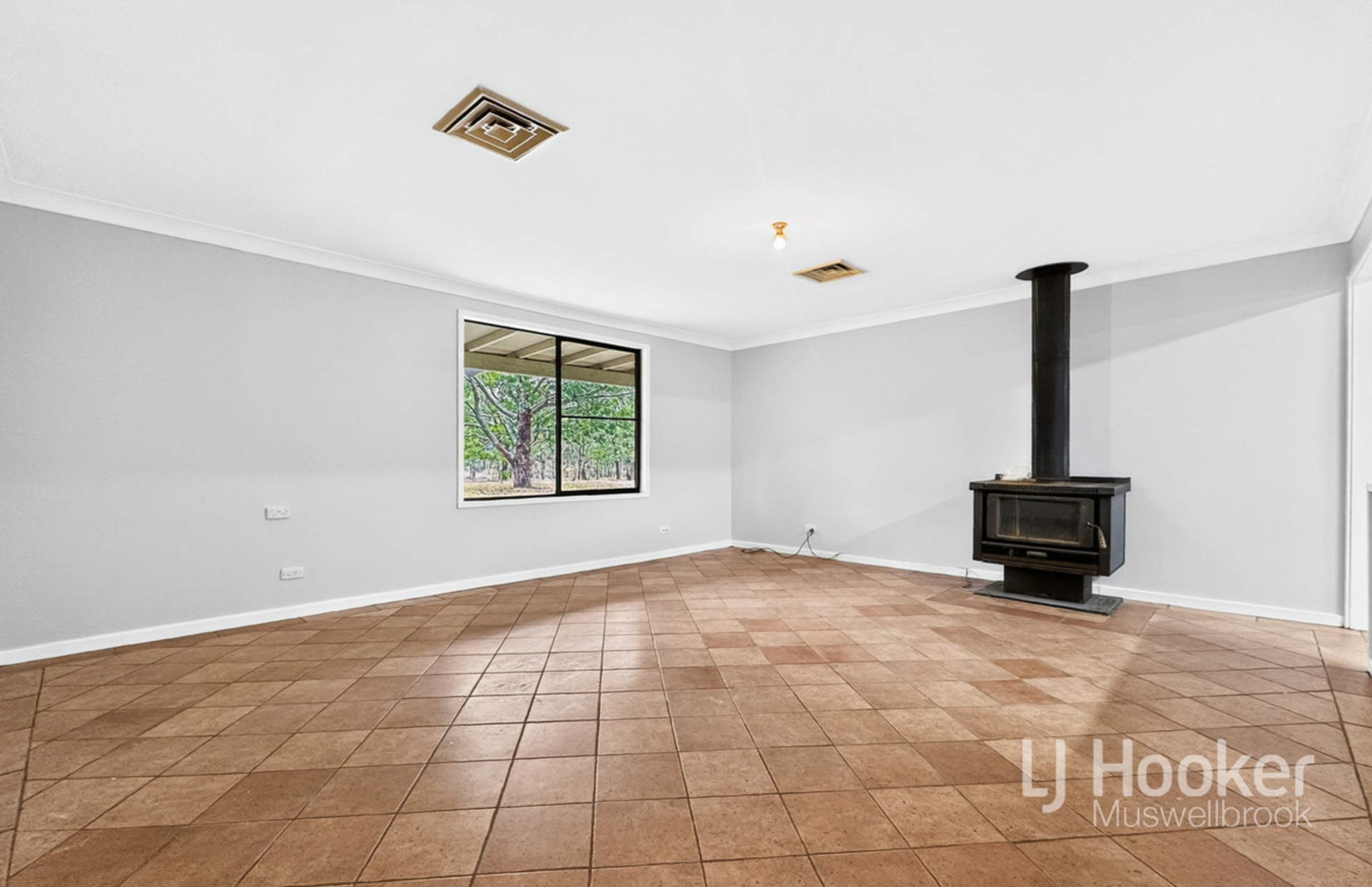 89 Pamger Drive — photo 9 of 19