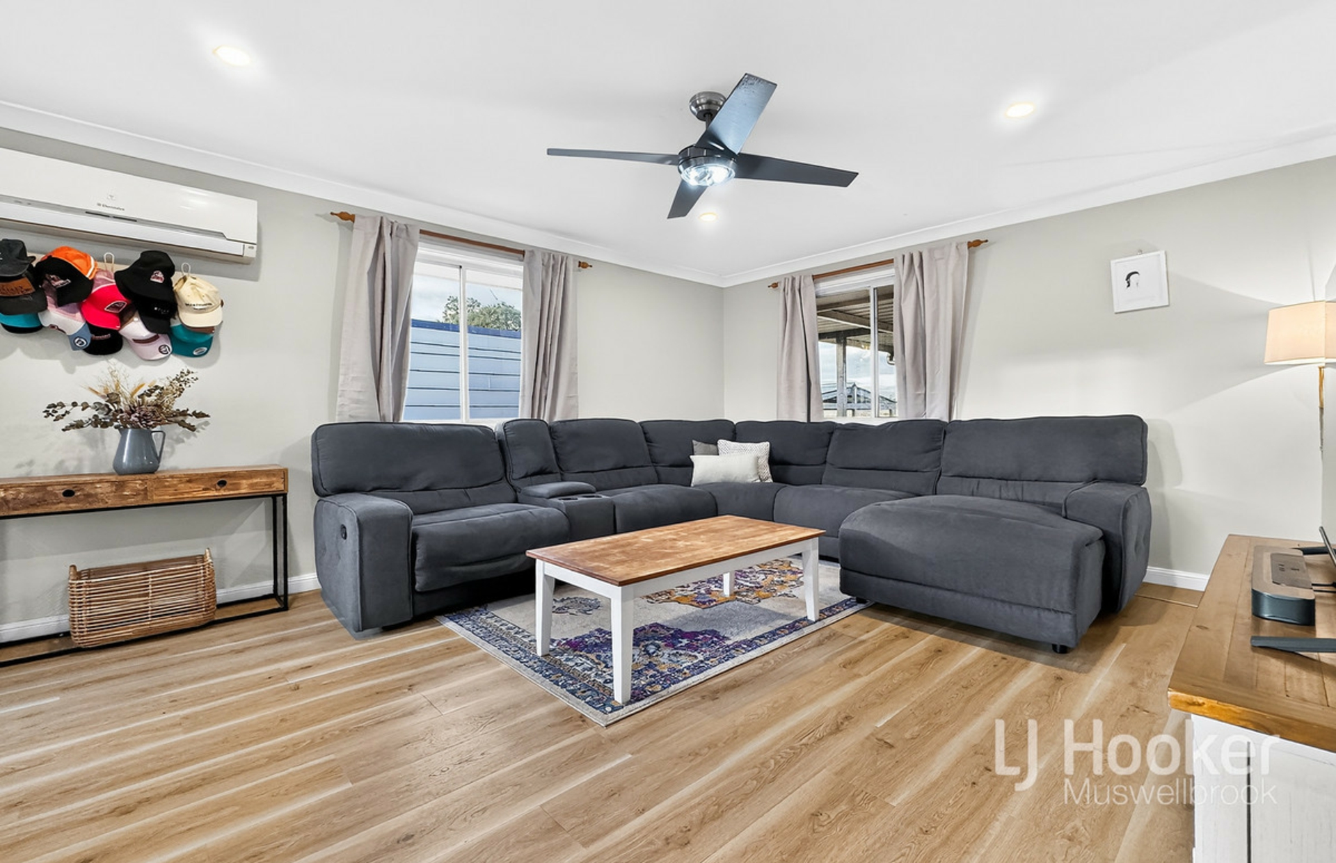 5 Fontana Way — photo 3 of 18