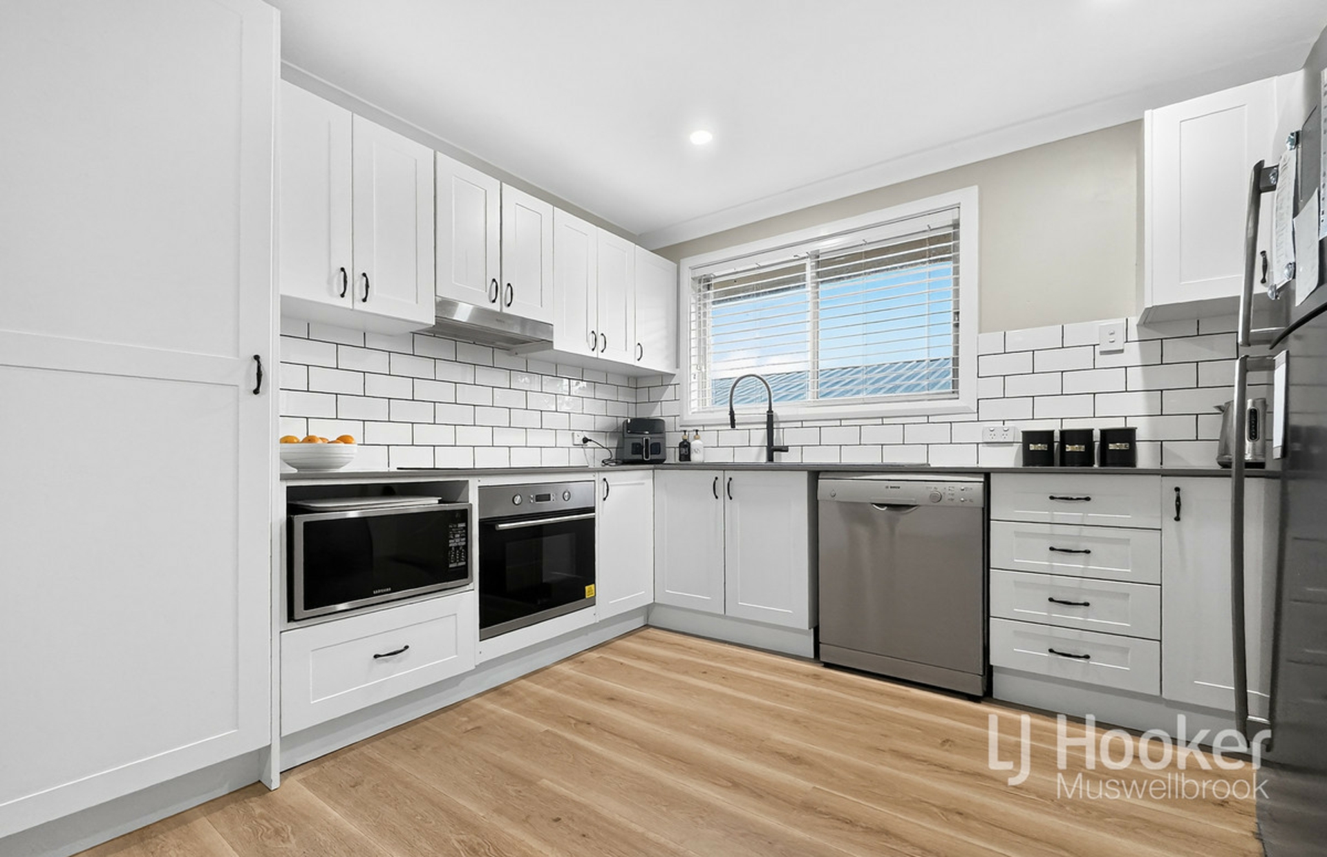 5 Fontana Way — photo 7 of 18