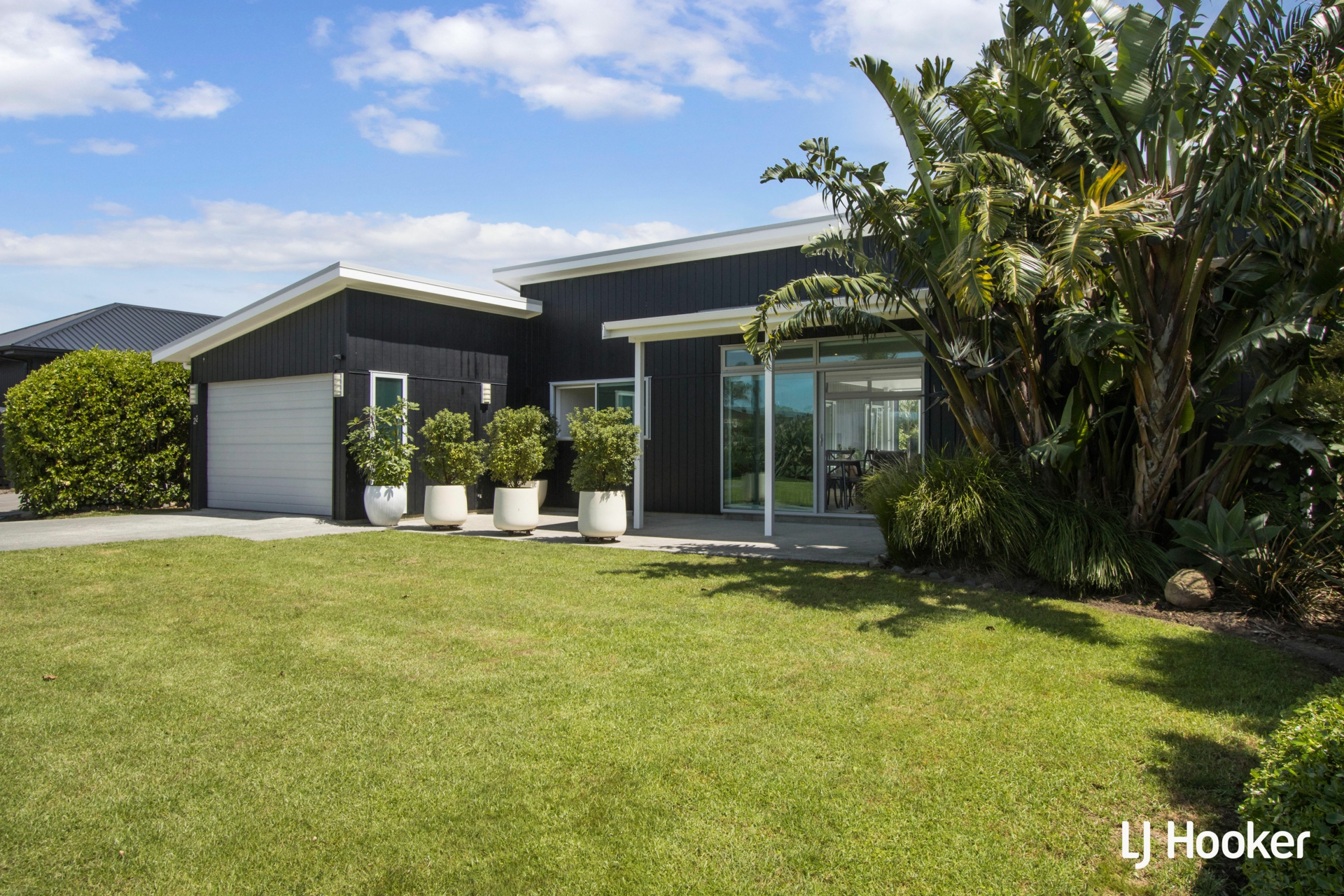 22 Surfers Avenue Waihi Beach House for Sale LJ Hooker