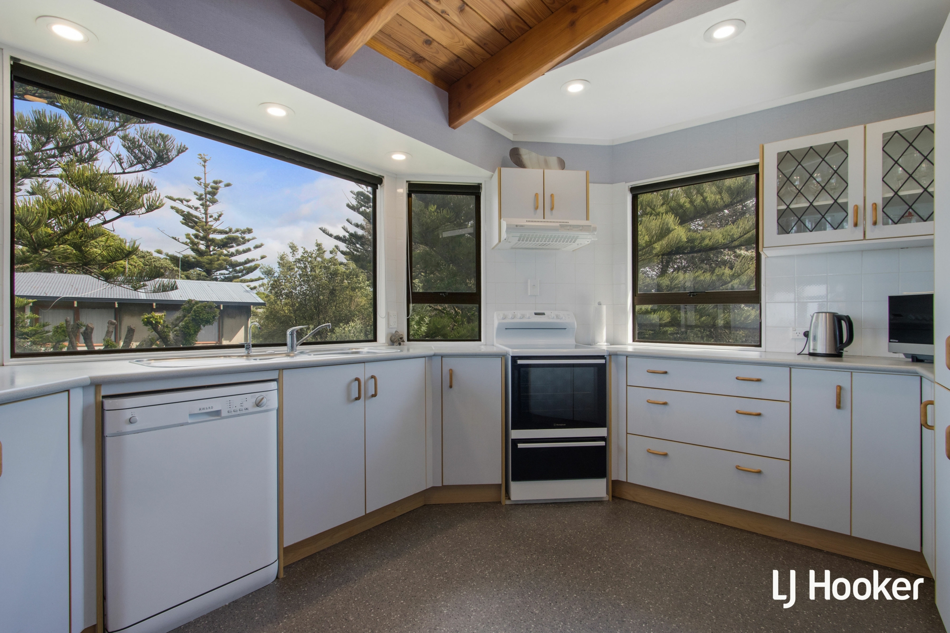 38 The Loop, WAIHI BEACH