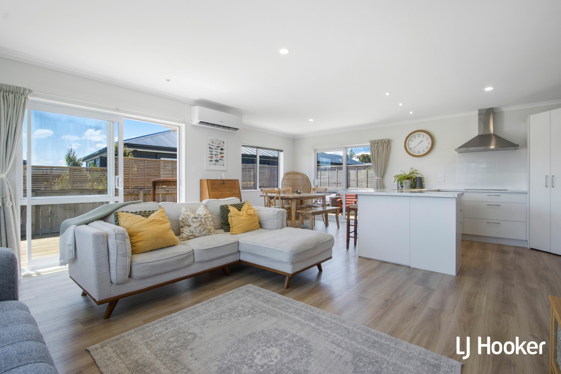 8 Sandy Place, WAIHI BEACH