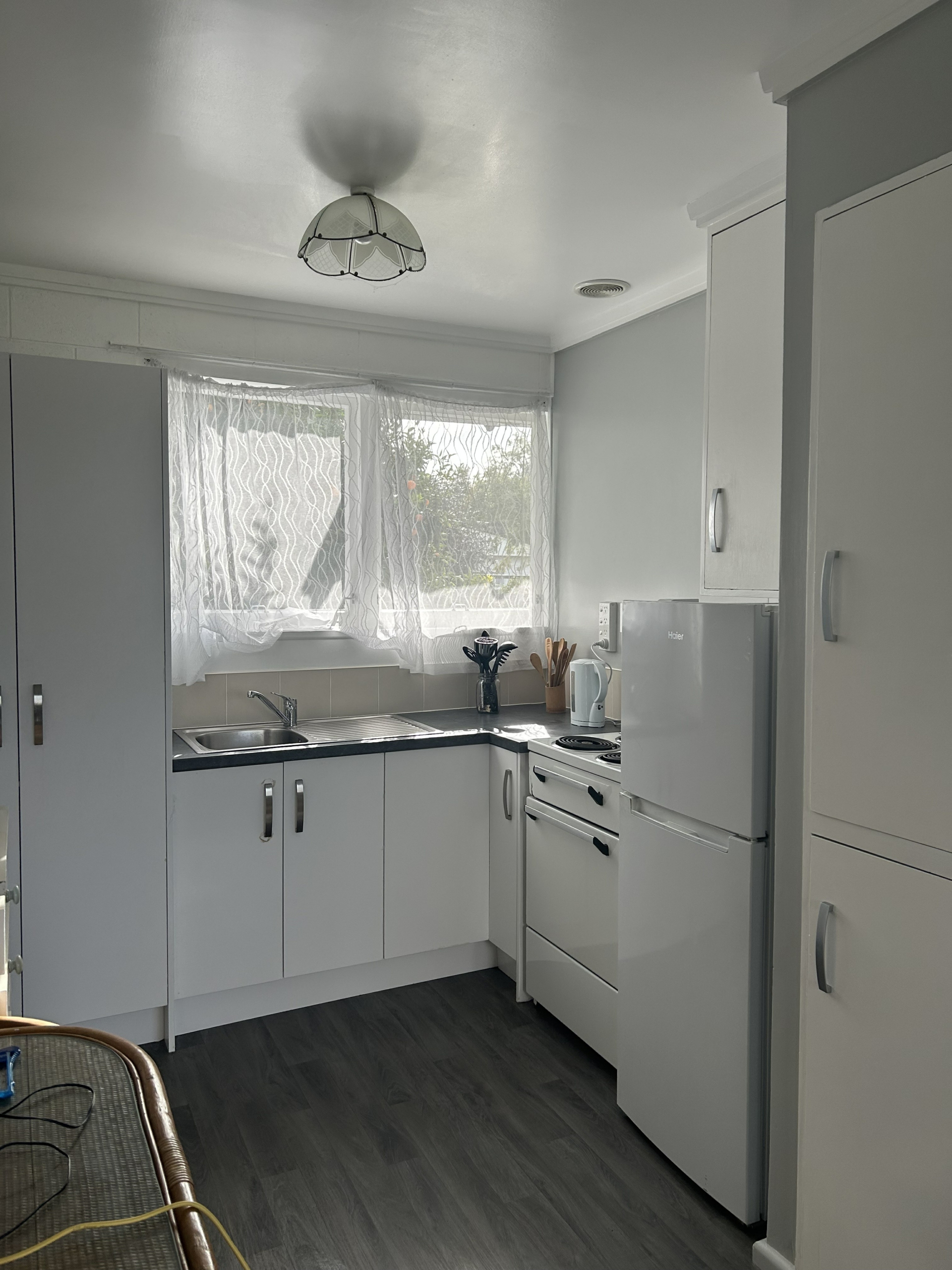 6 Andrews, PAEROA
