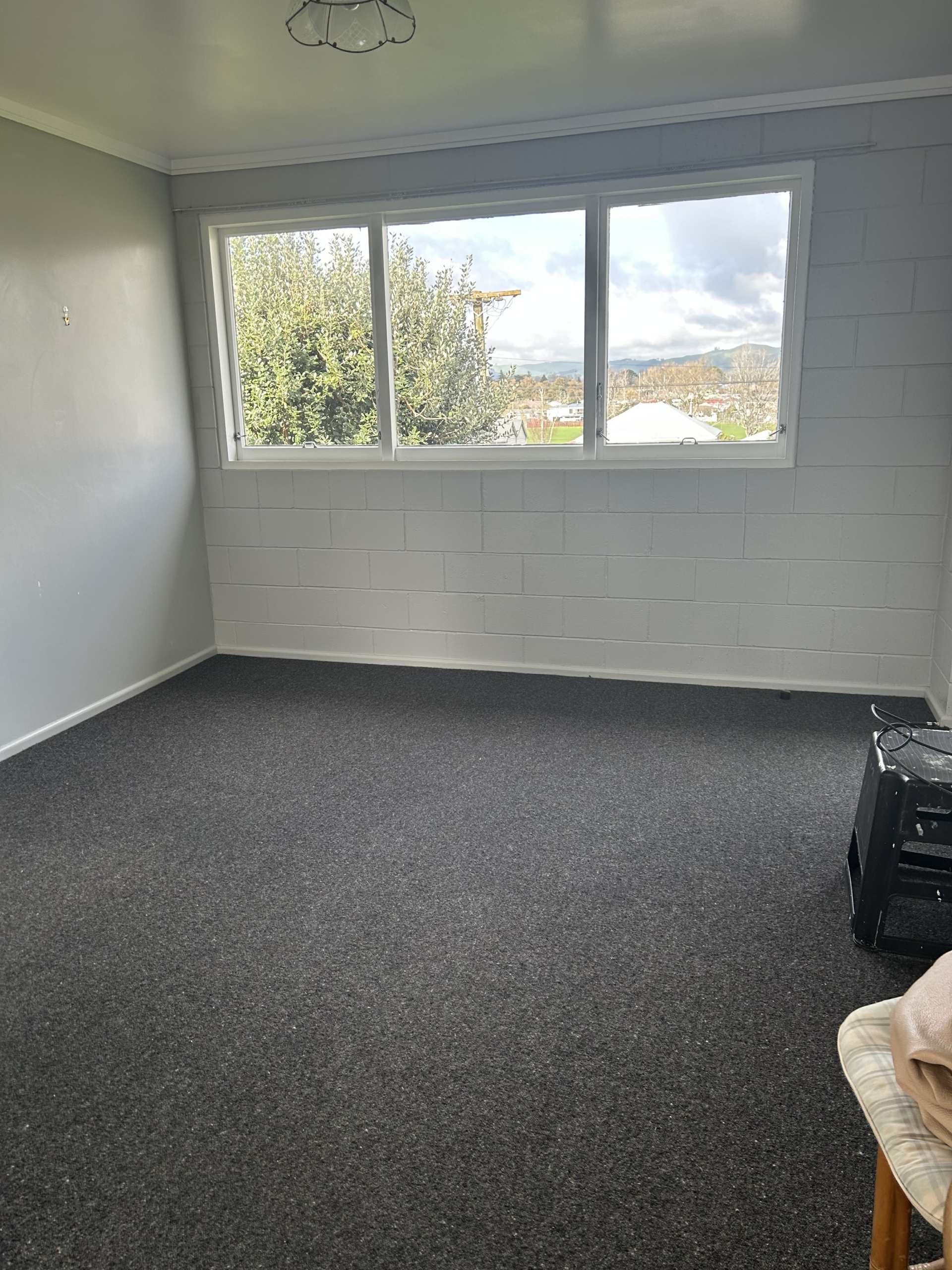 6 Andrews, PAEROA