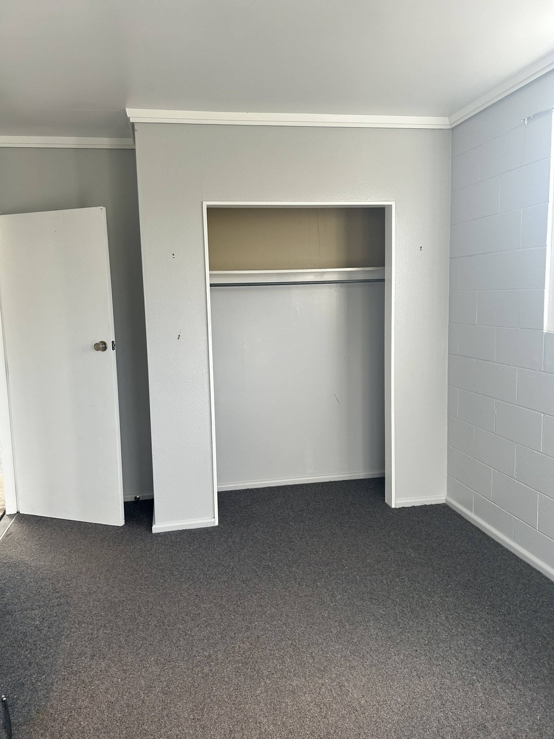 6 Andrews, PAEROA