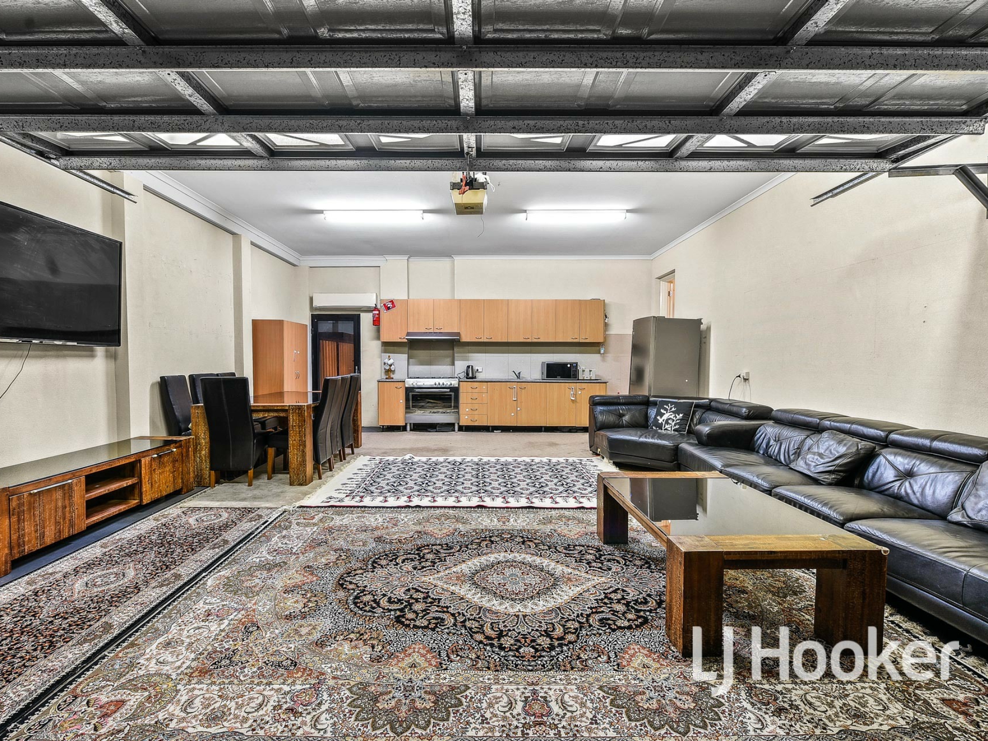 31 Kirkham Road, DANDENONG