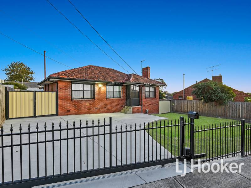 11 Blossom Drive, Doveton