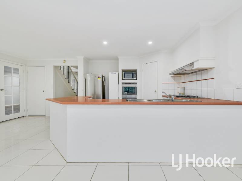 2 Teesdale Court, NARRE WARREN SOUTH