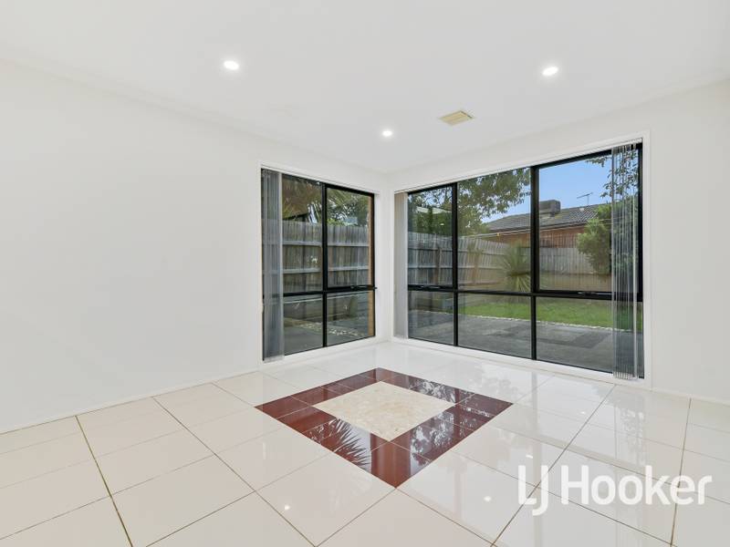 2 Teesdale Court, NARRE WARREN SOUTH