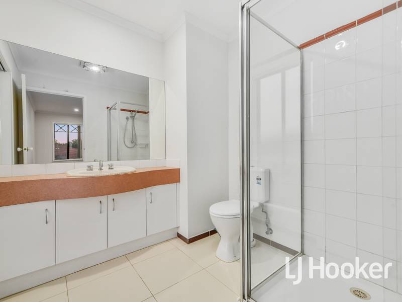 2 Teesdale Court, NARRE WARREN SOUTH