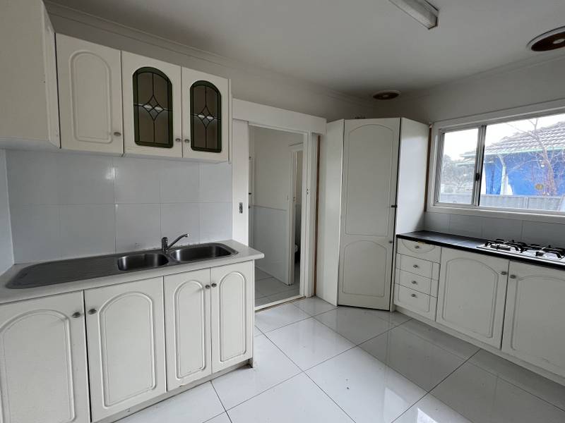 4 Oleander Street, DOVETON