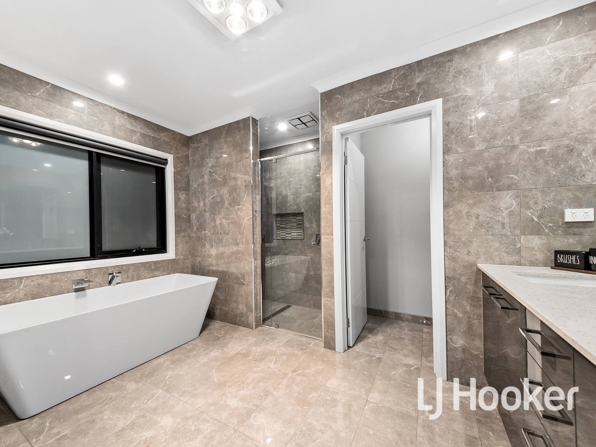 4 Vixen Court, CRANBOURNE EAST