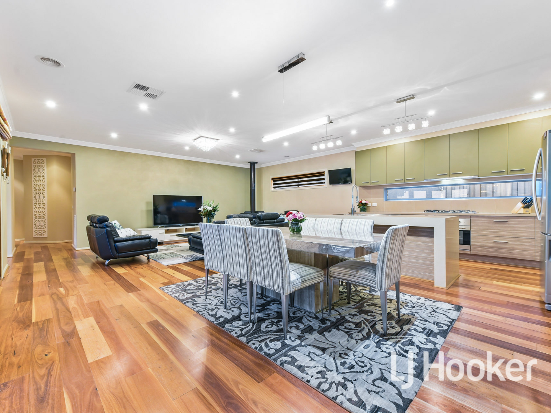 4 Nature Circuit, CRANBOURNE NORTH